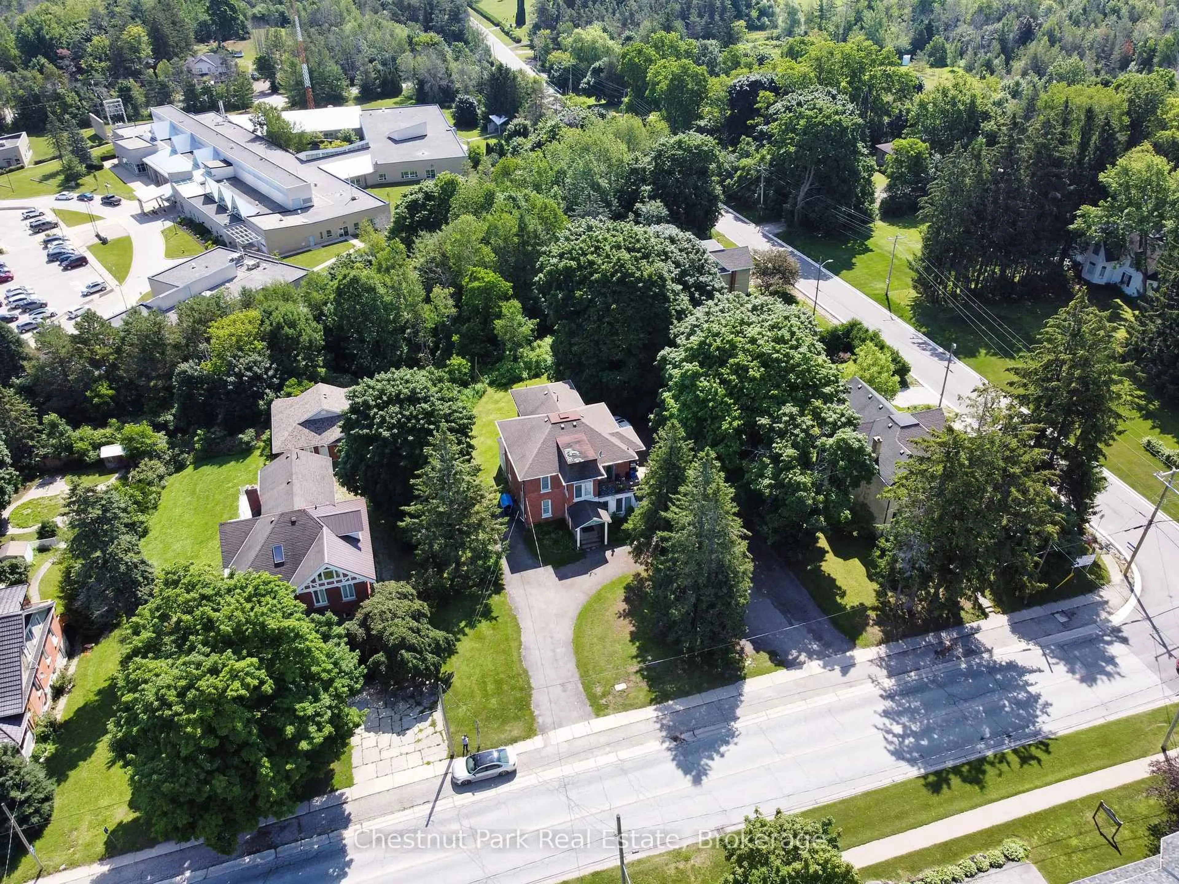 A pic from outside/outdoor area/front of a property/back of a property/a pic from drone, street for 319 Berford St, South Bruce Peninsula Ontario N0H 2T0