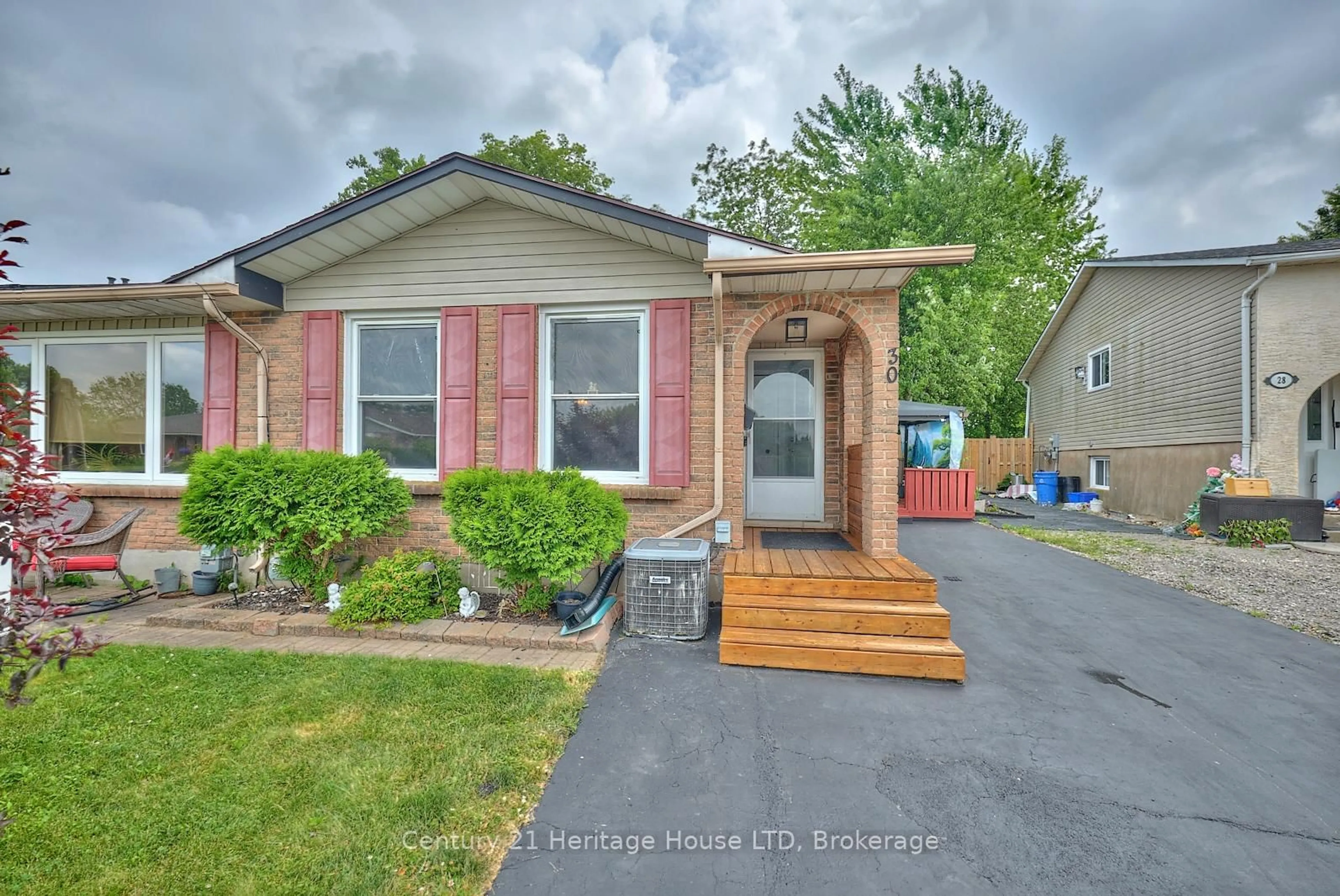 Unknown for 30 Dodds Crt, Fort Erie Ontario L2A 5Z2
