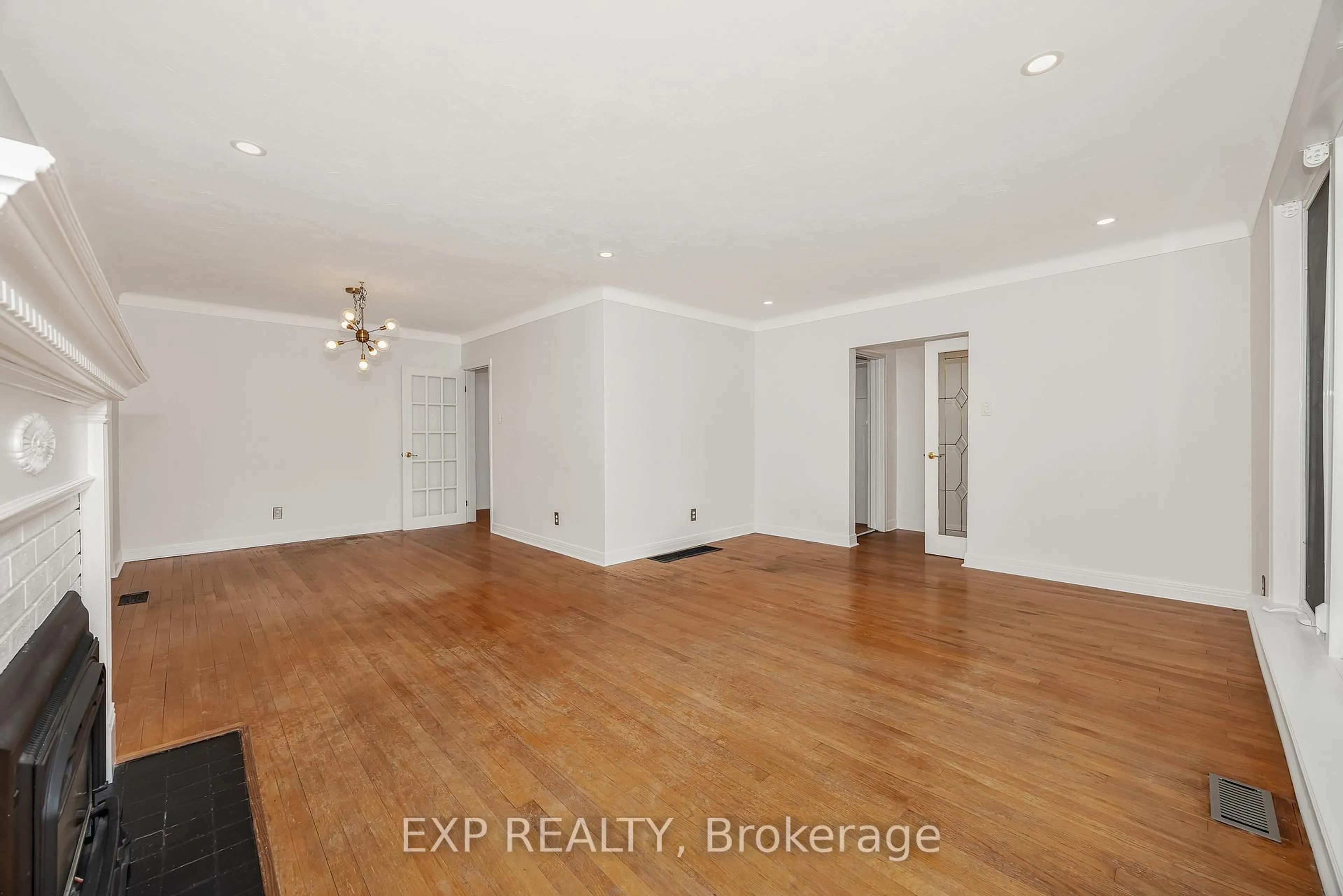 A pic of a room for 2158 Westbourne Ave, Ottawa Ontario K2A 1N5