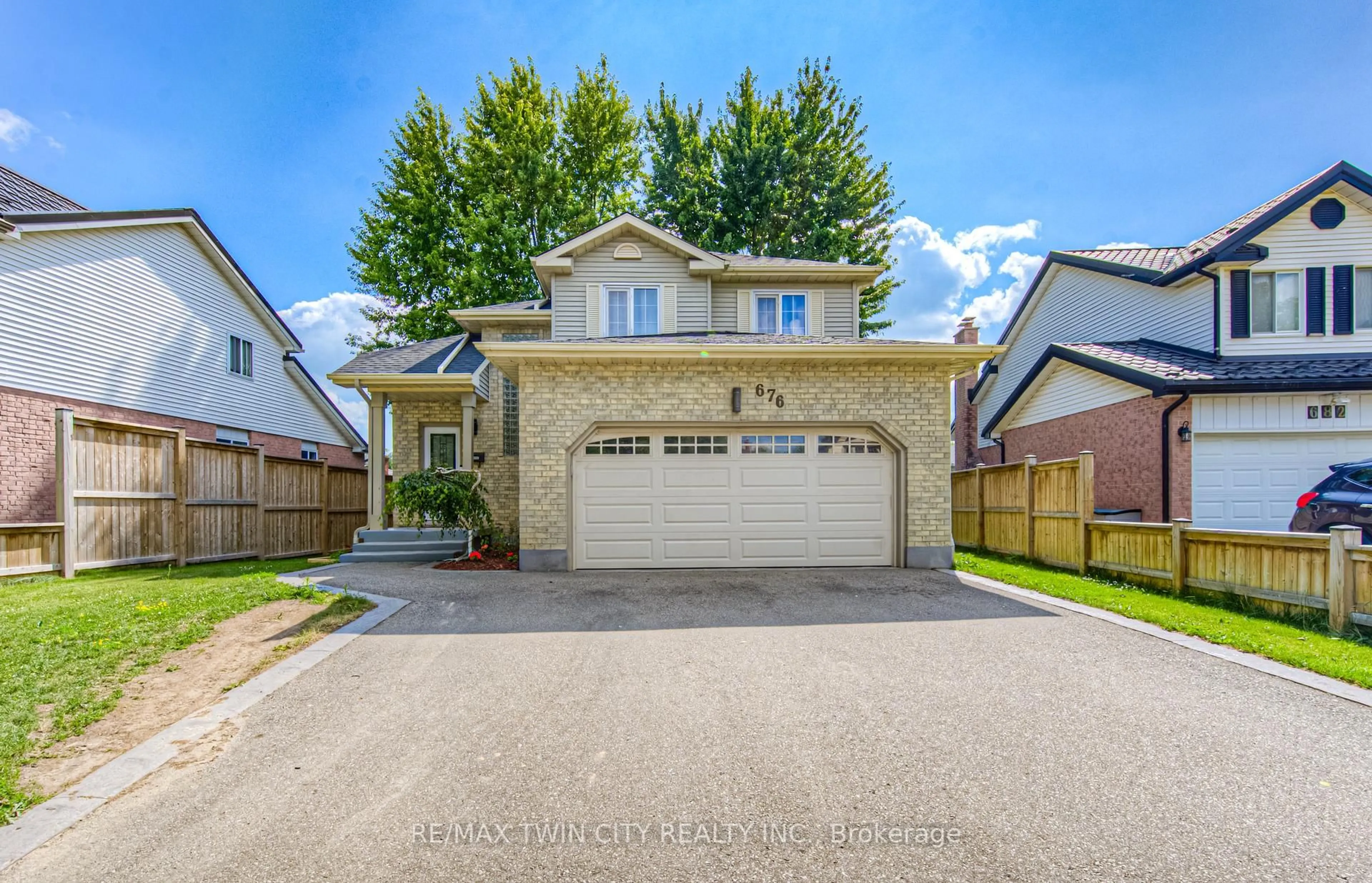 Home with brick exterior material, street for 676 Westheights Dr, Kitchener Ontario N2N 2Z3