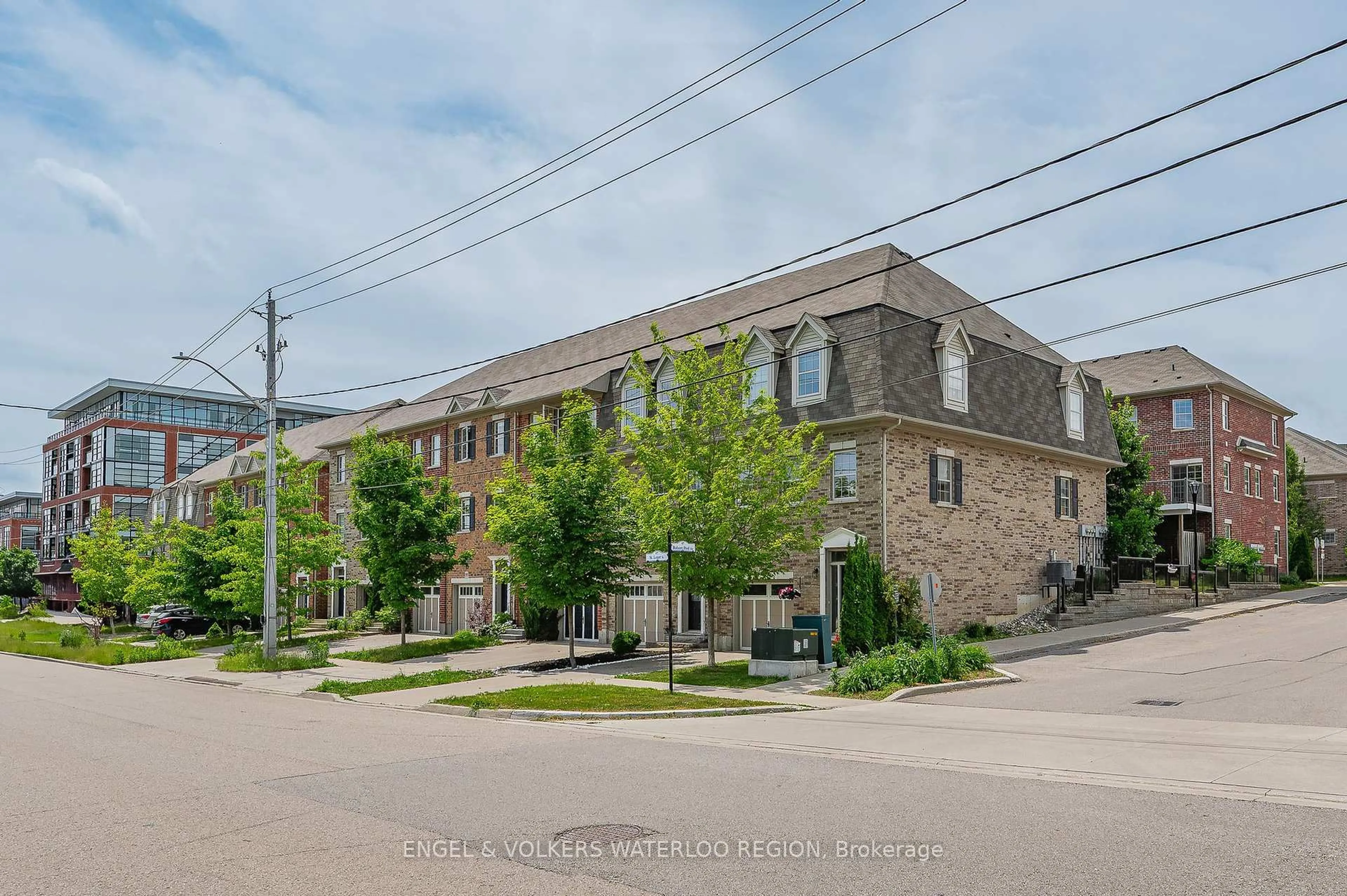 A pic from outside/outdoor area/front of a property/back of a property/a pic from drone, street for 199 St Leger St, Kitchener Ontario N2H 0B3