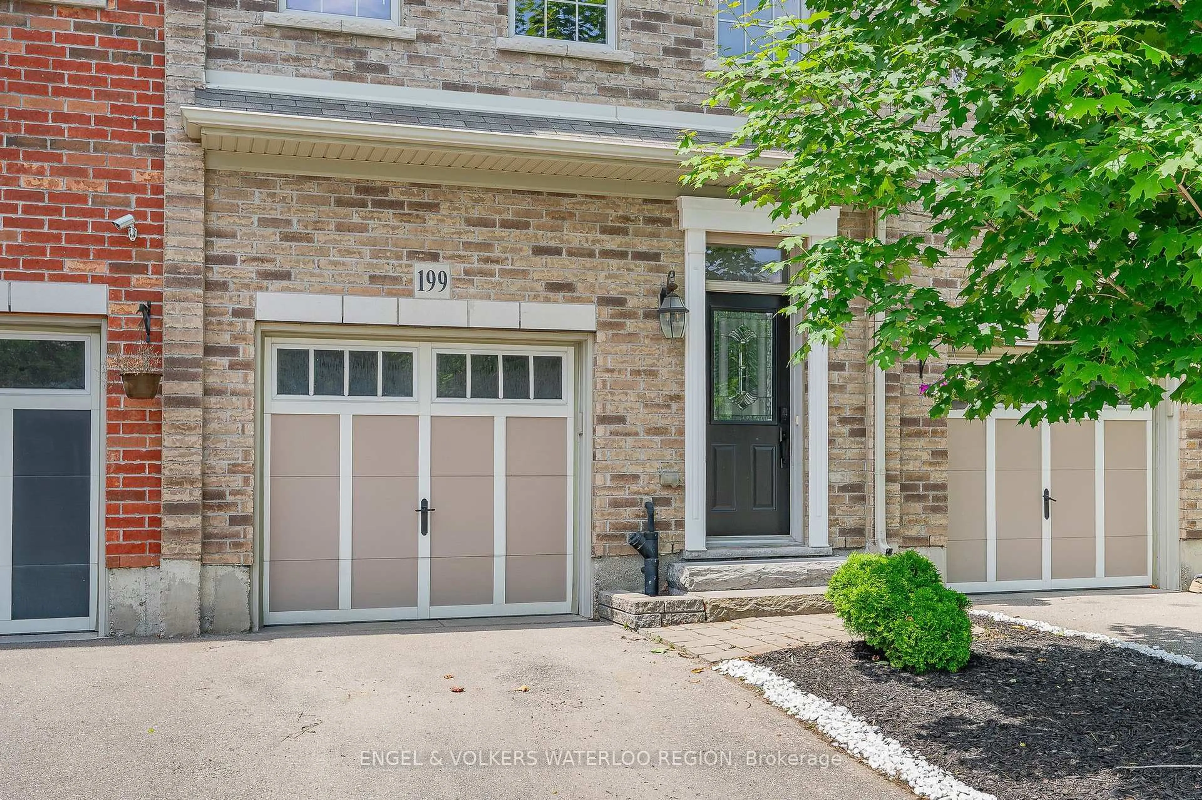Unknown for 199 St Leger St, Kitchener Ontario N2H 0B3