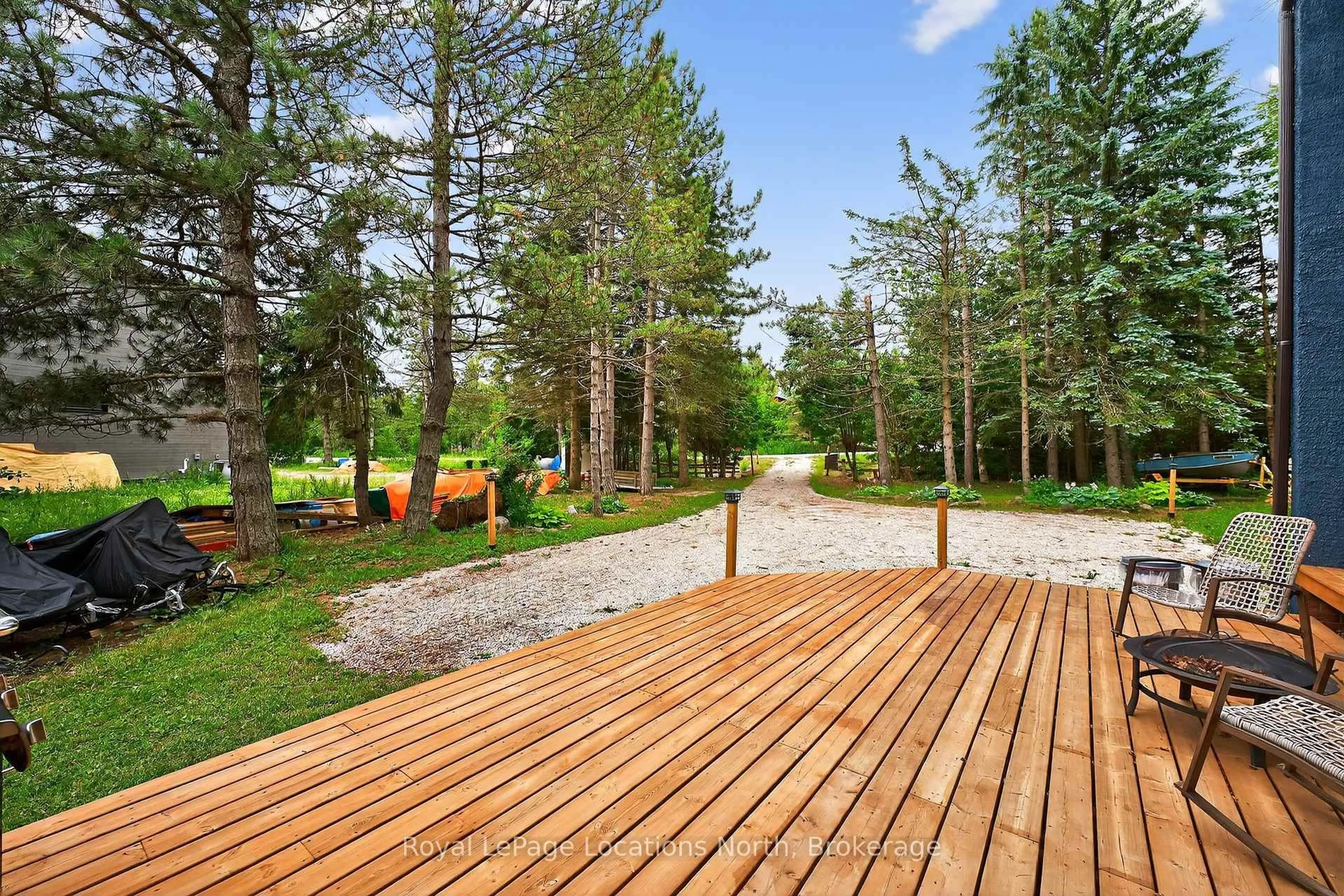 Patio, forest/trees view for 119 TYROL Ave, Blue Mountains Ontario N0H 2E0