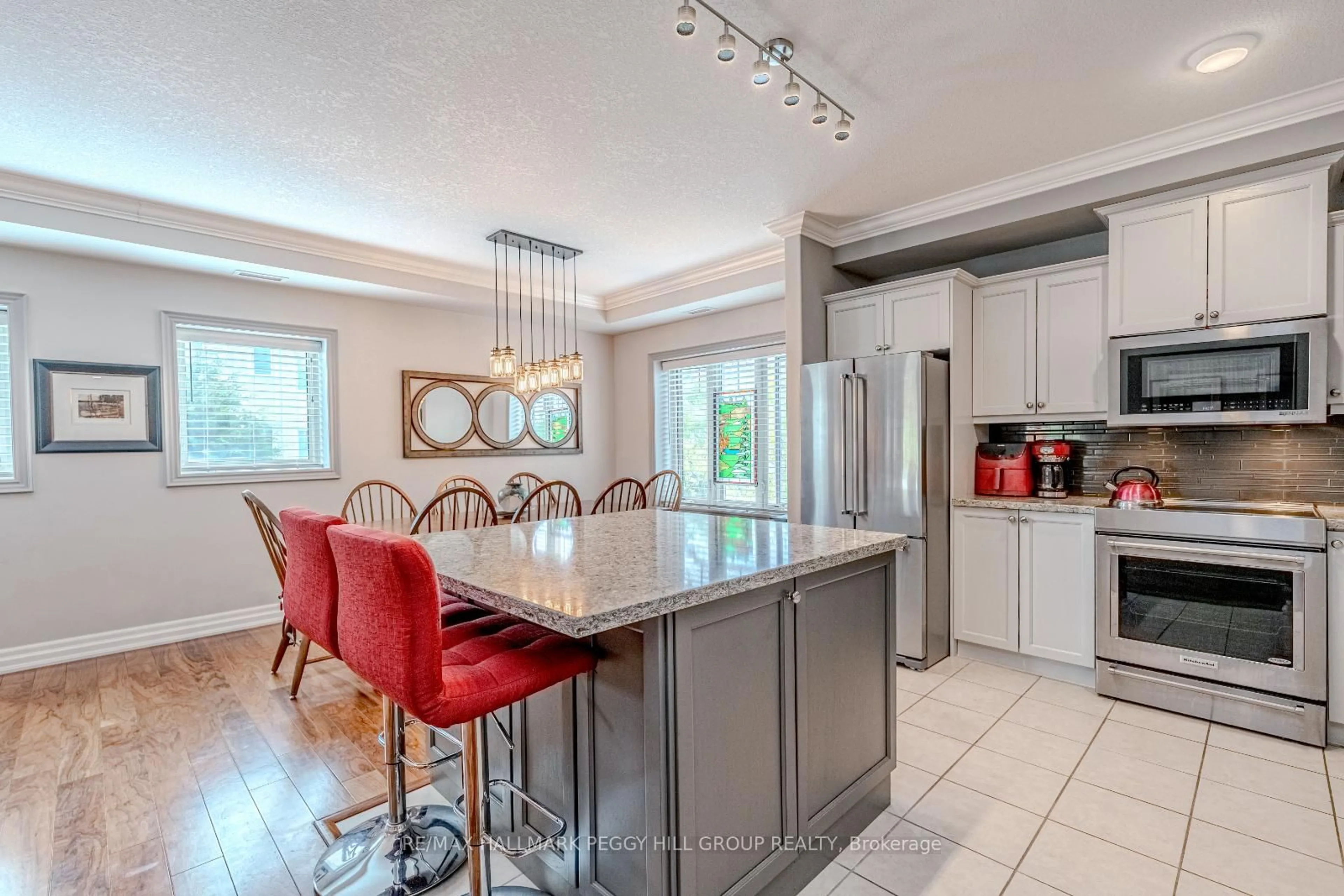 Open concept kitchen, ceramic/tile floor for 130 Steamship Bay Rd #207, Gravenhurst Ontario P1P 1Z9