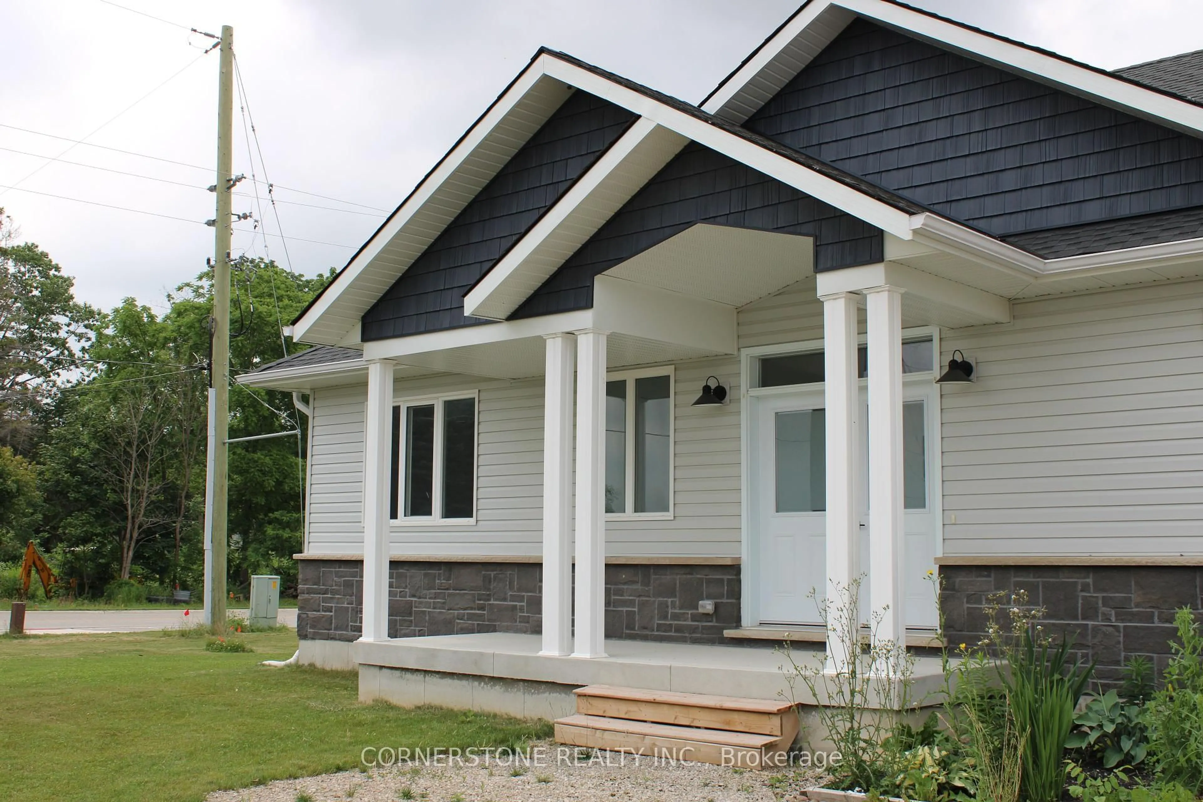 Home with vinyl exterior material, street for 2 McTavish Cres, Huron-Kinloss Ontario N0G 2R0