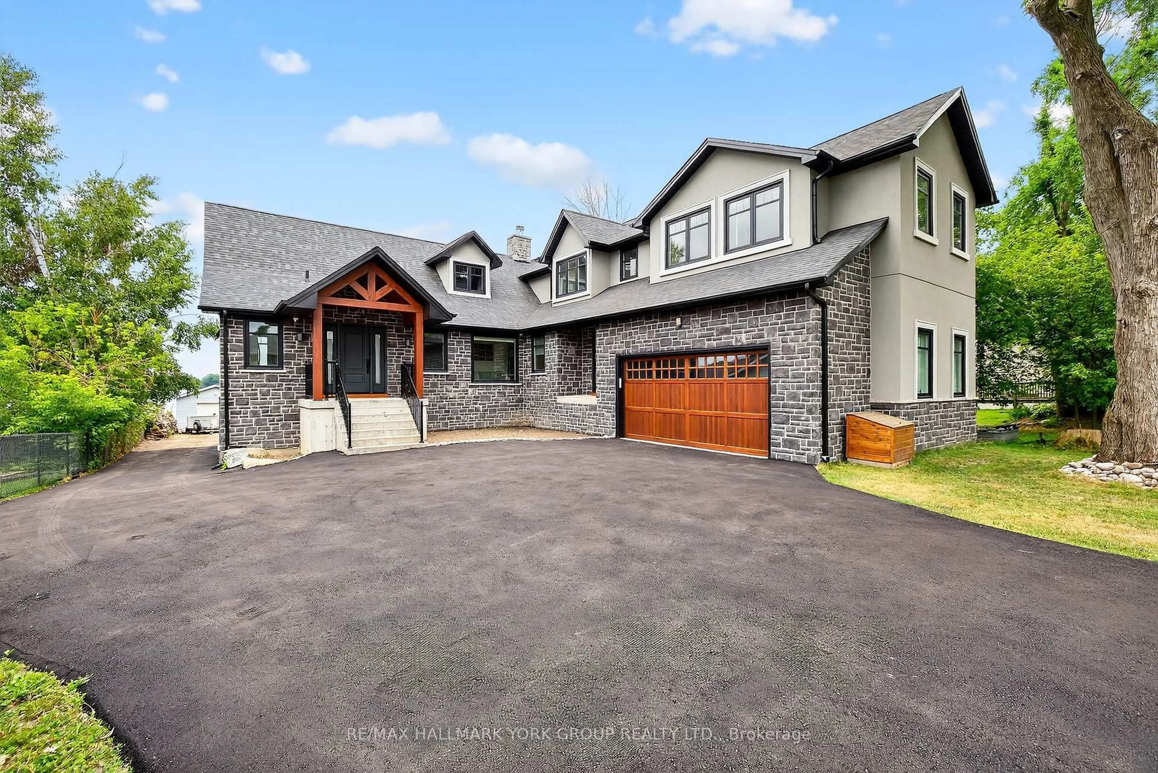 Home with brick exterior material, unknown for 10 Grills Rd, Kawartha Lakes Ontario K0M 2C0