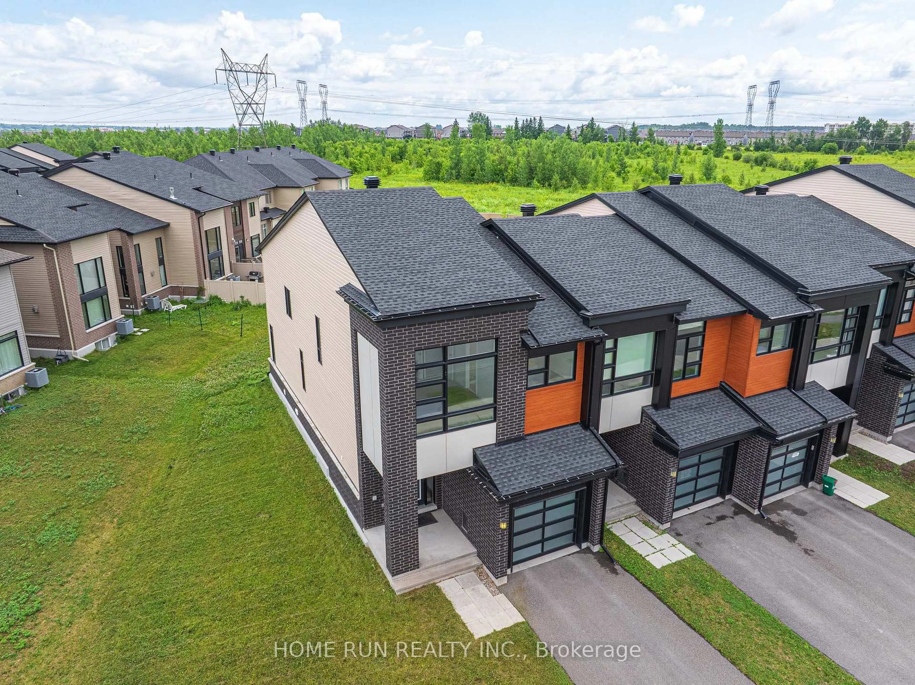A pic from outside/outdoor area/front of a property/back of a property/a pic from drone, unknown for 4946 Abbott St, Ottawa Ontario K2V 0M6