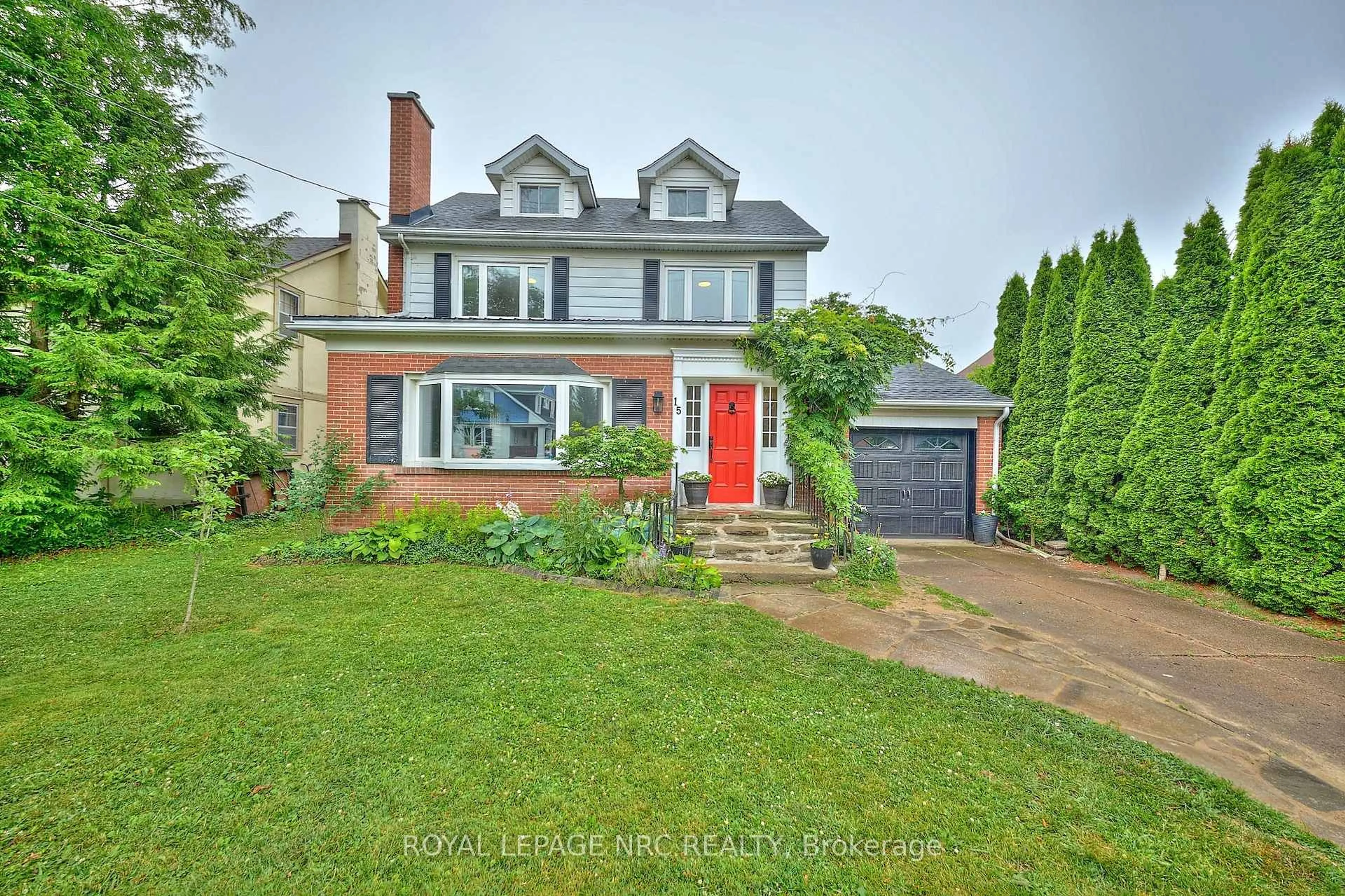 Home with brick exterior material, street for 15 Church St, Welland Ontario L3C 4N5