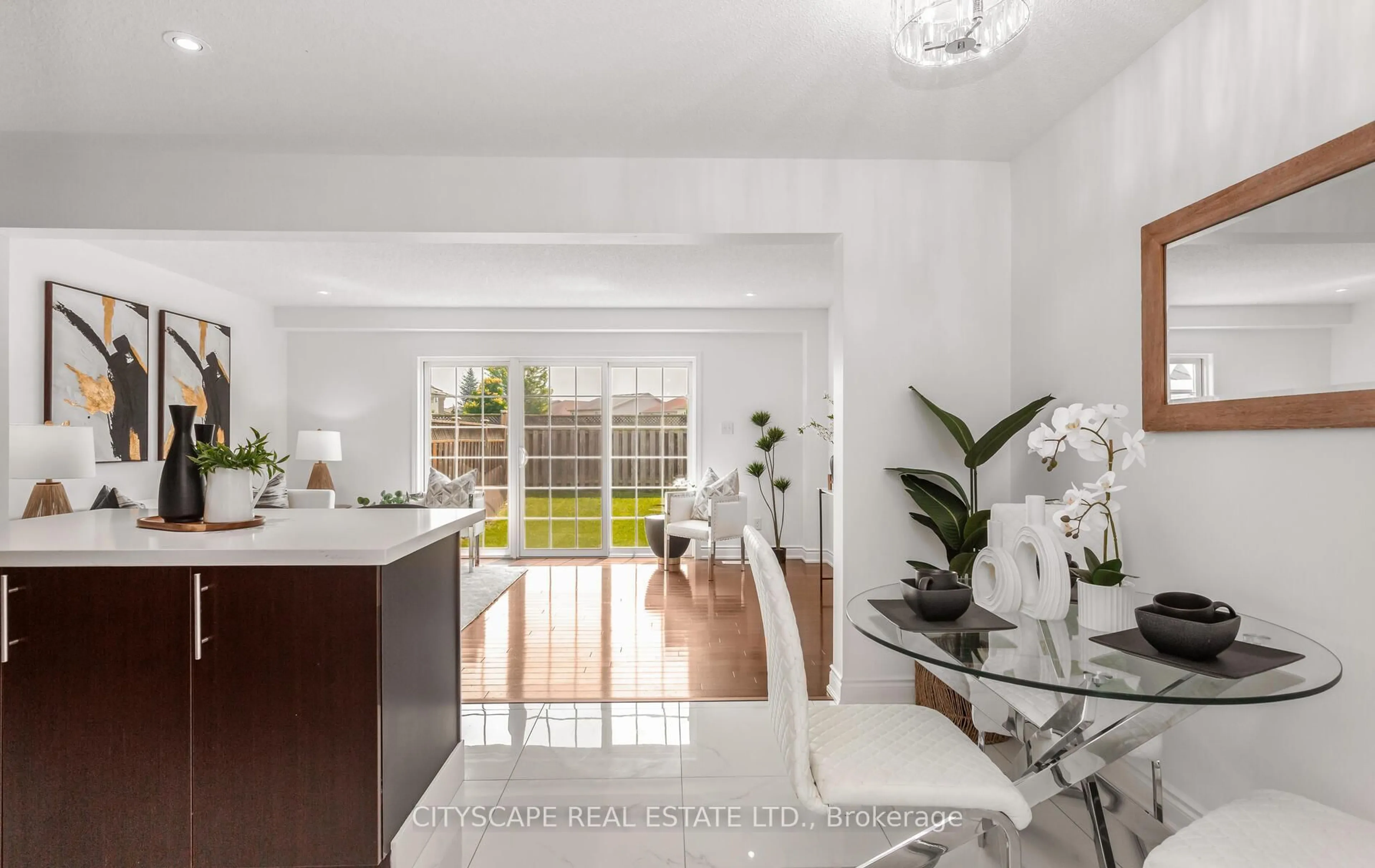 Dining room, ceramic/tile floor for 493 Beaumont Cres, Kitchener Ontario N2A 0C4