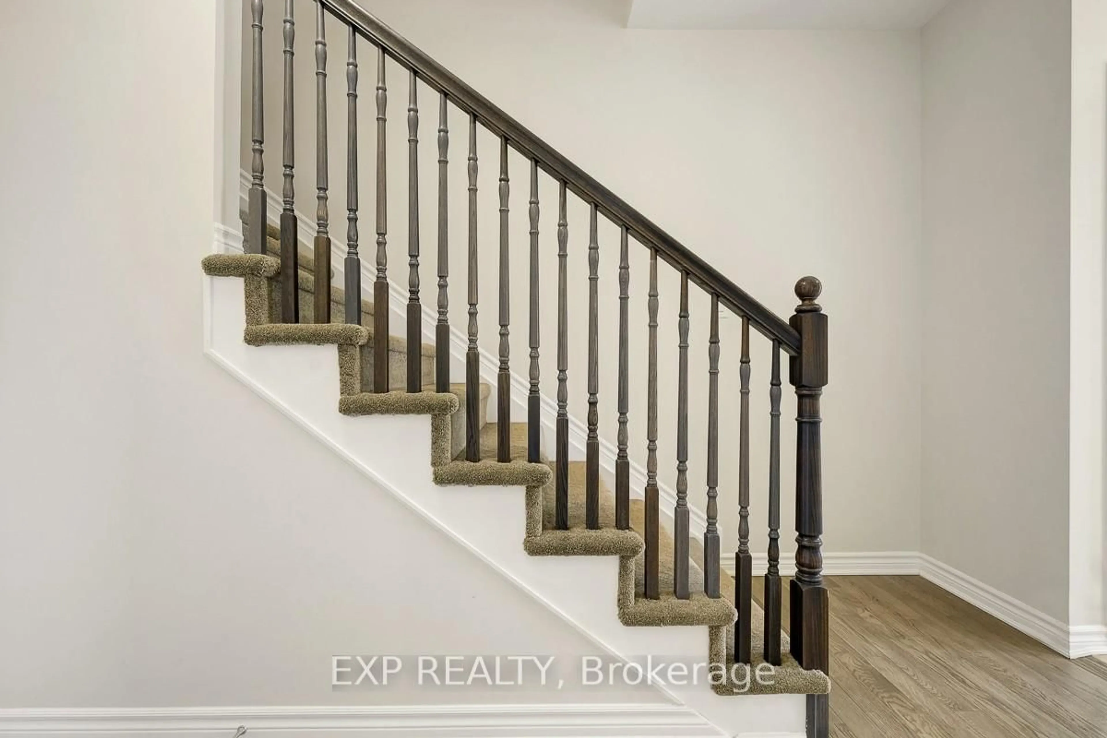 Stairs for 1700 Maple Grove Rd, Stittsville Ontario K2S 2R3