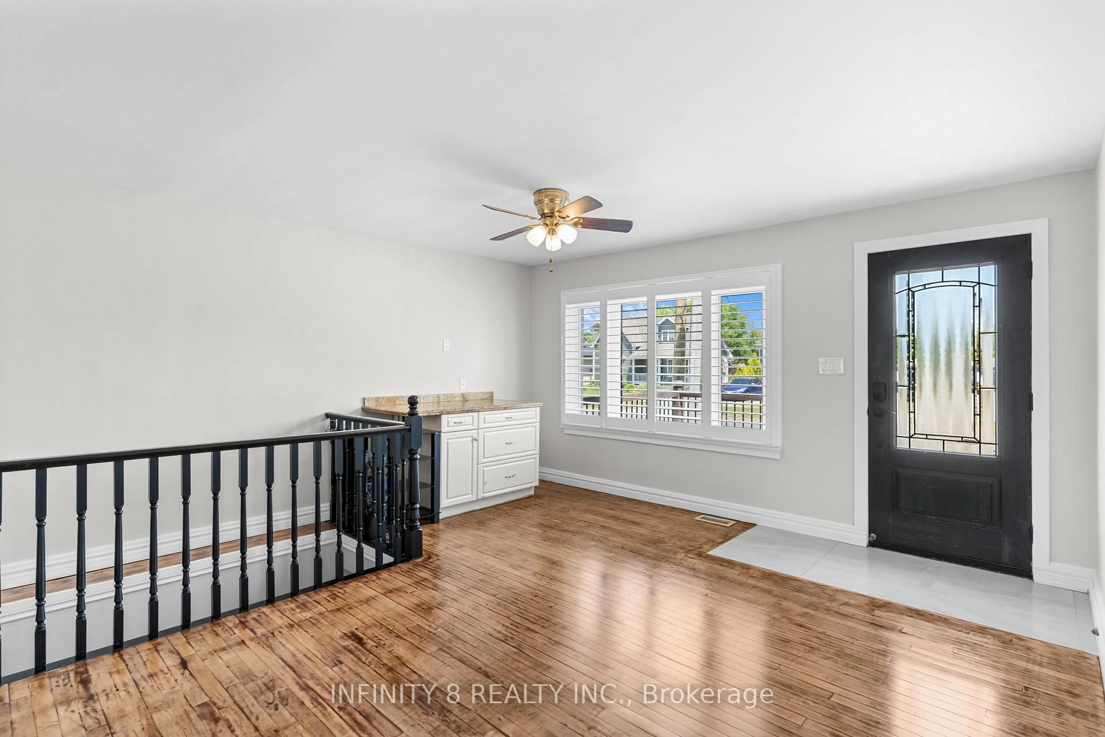 Unknown for 216 Beatrice St, Welland Ontario L3B 2Z7