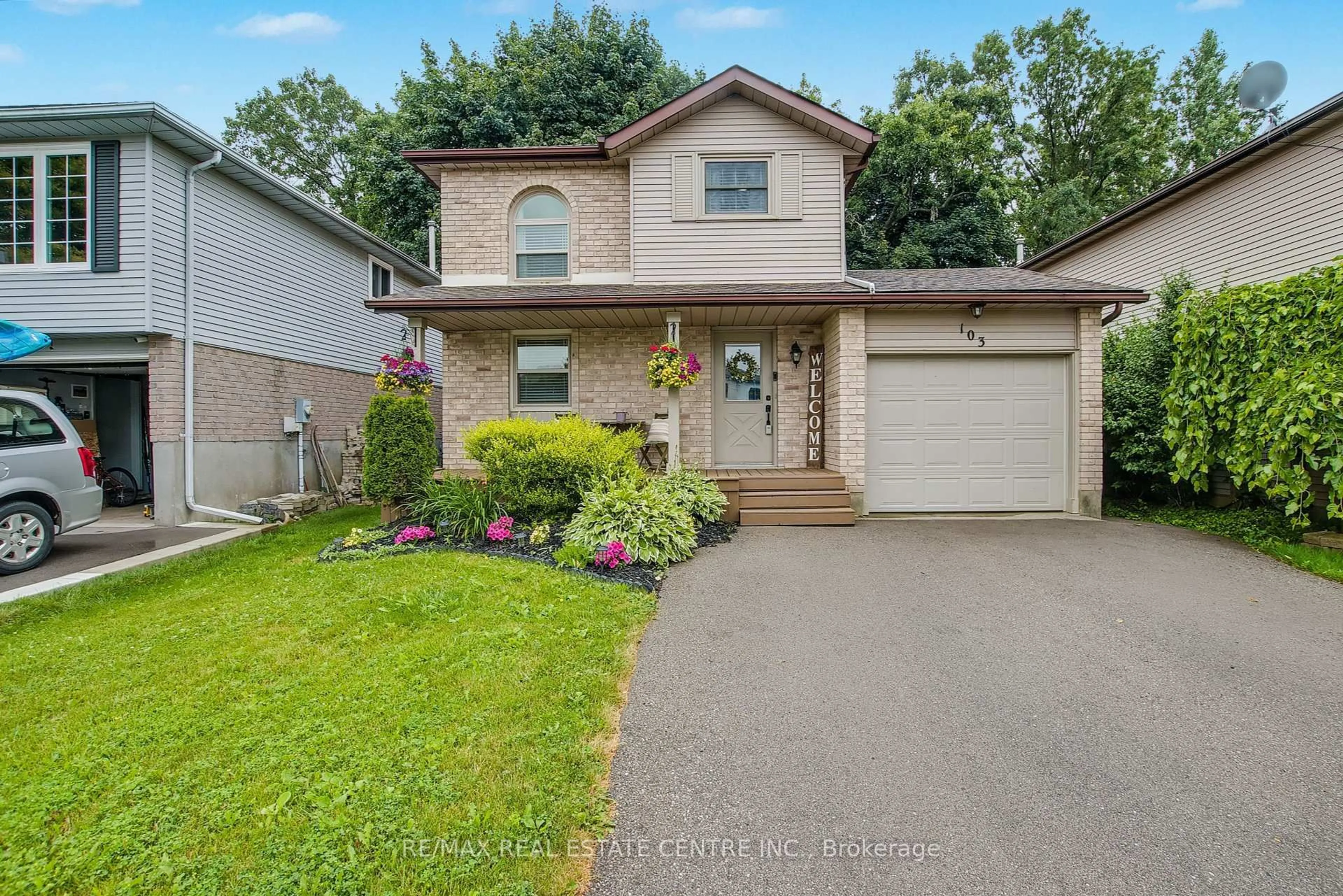 Home with vinyl exterior material, street for 103 Ironstone Dr, Cambridge Ontario N1P 1A4