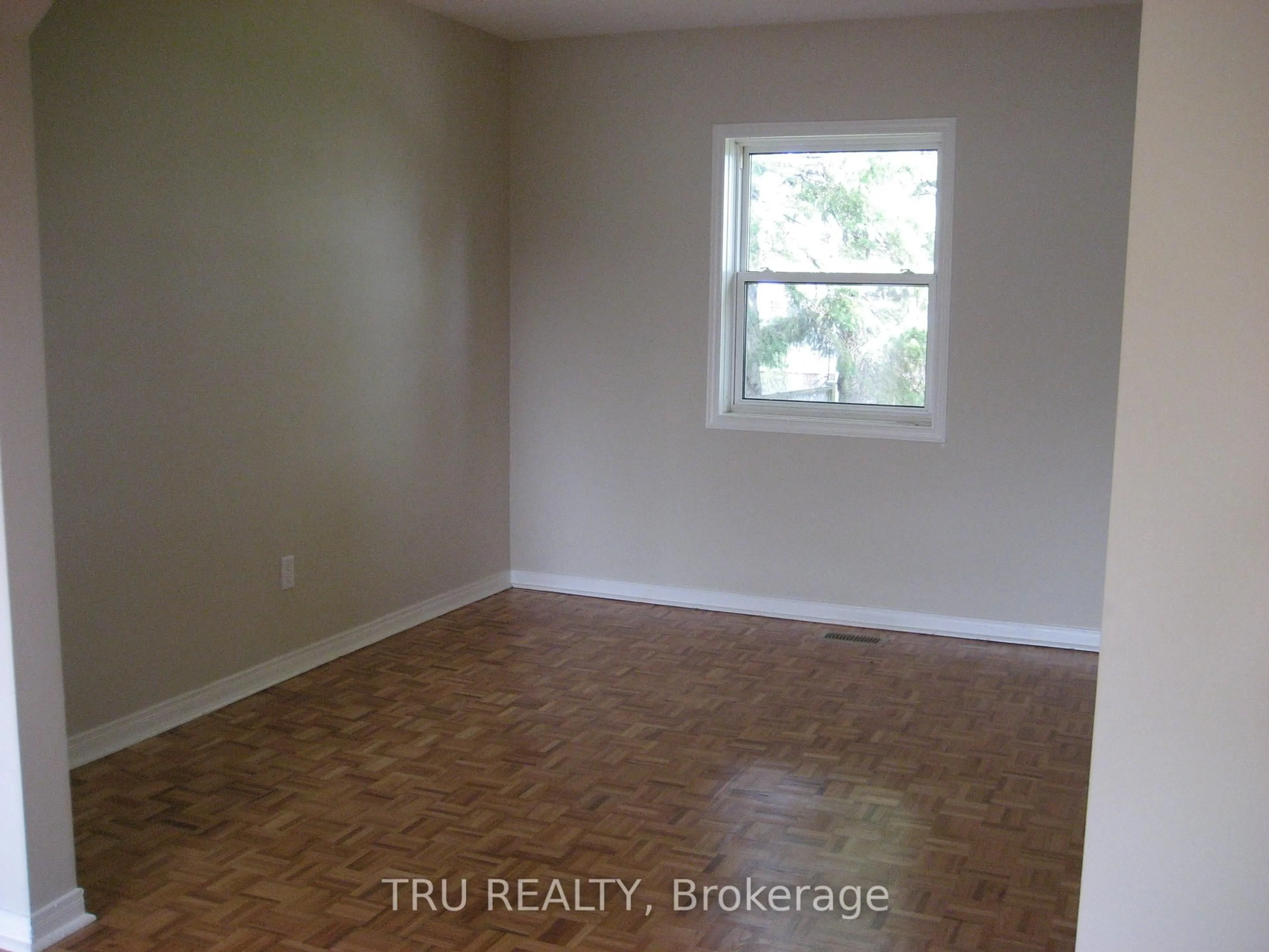 A pic of a room for 1567 Goth Ave, Ottawa Ontario K1T 1E3