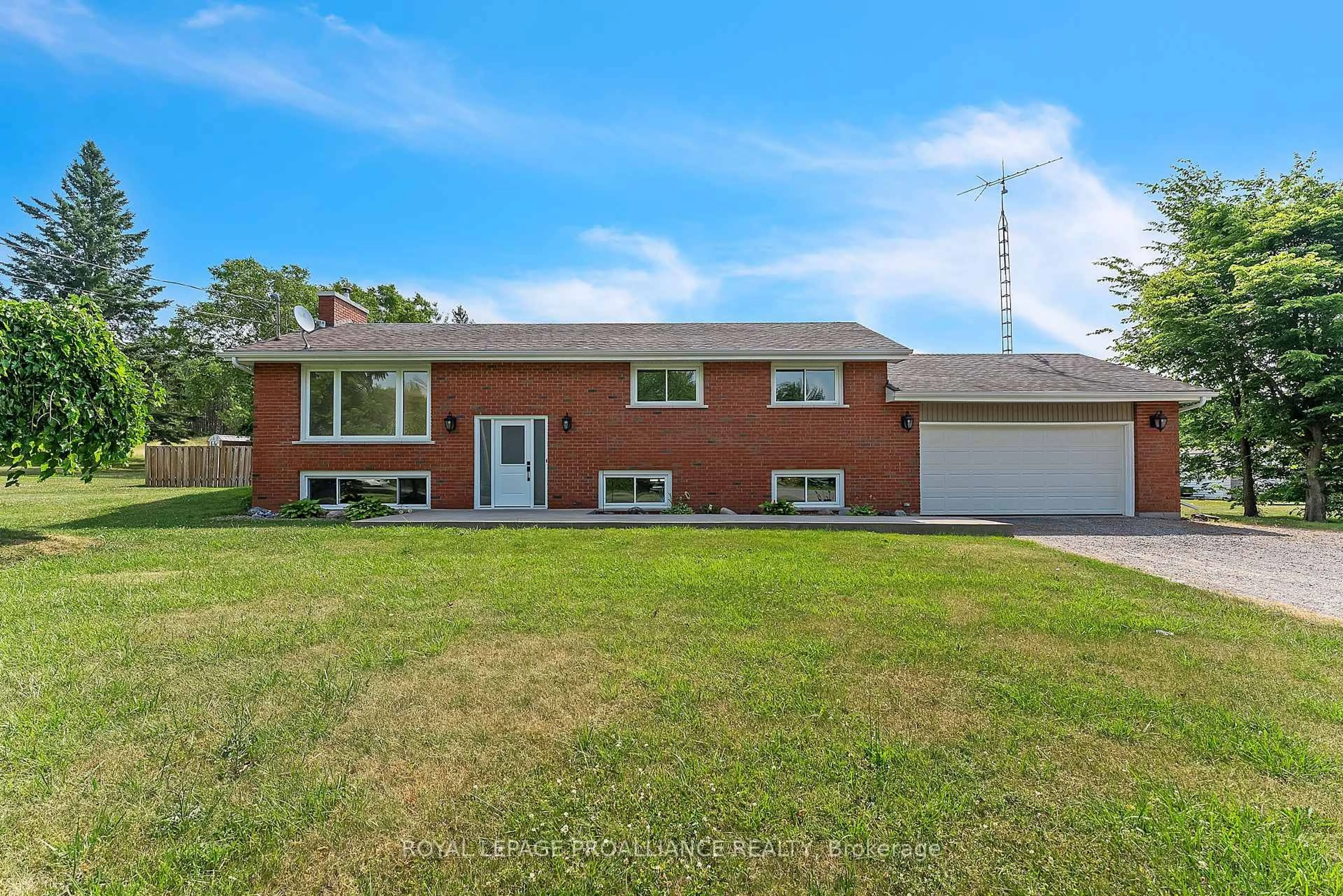 Home with brick exterior material, street for 42 Roslin Rd, Belleville Ontario K0K 2Y0