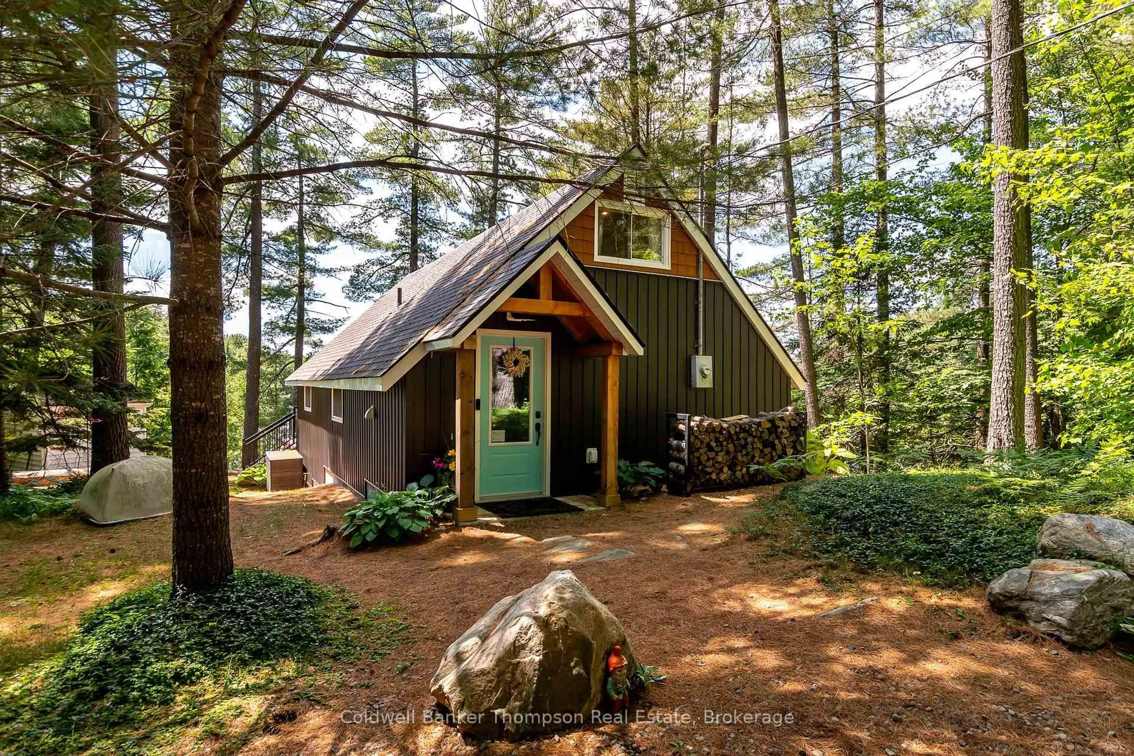 Shed for 210 Otter Lake Cottage Rd, Huntsville Ontario P1H 2J3