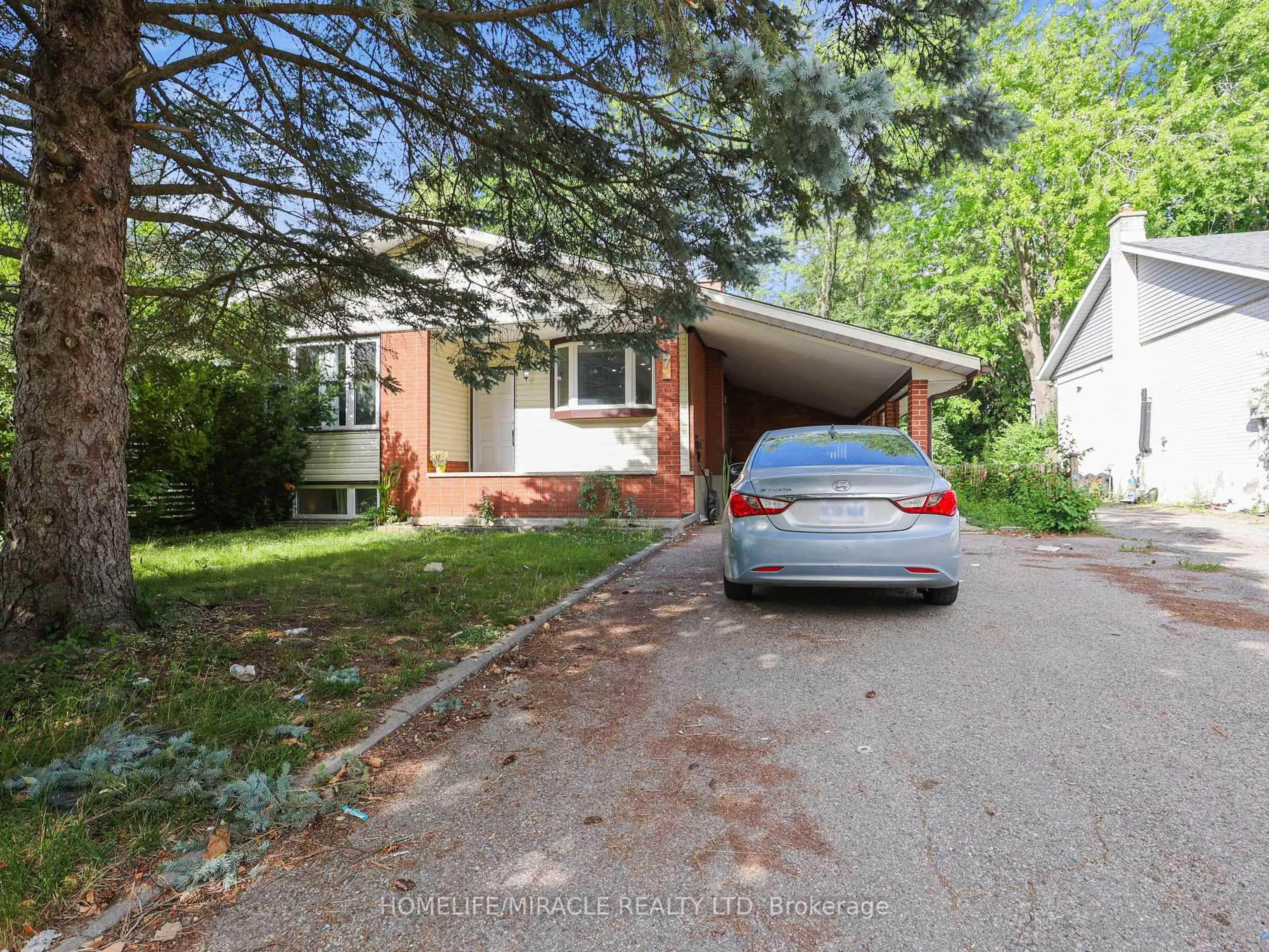 Unknown for 7 Cardill Cres, Waterloo Ontario N2L 3Y7