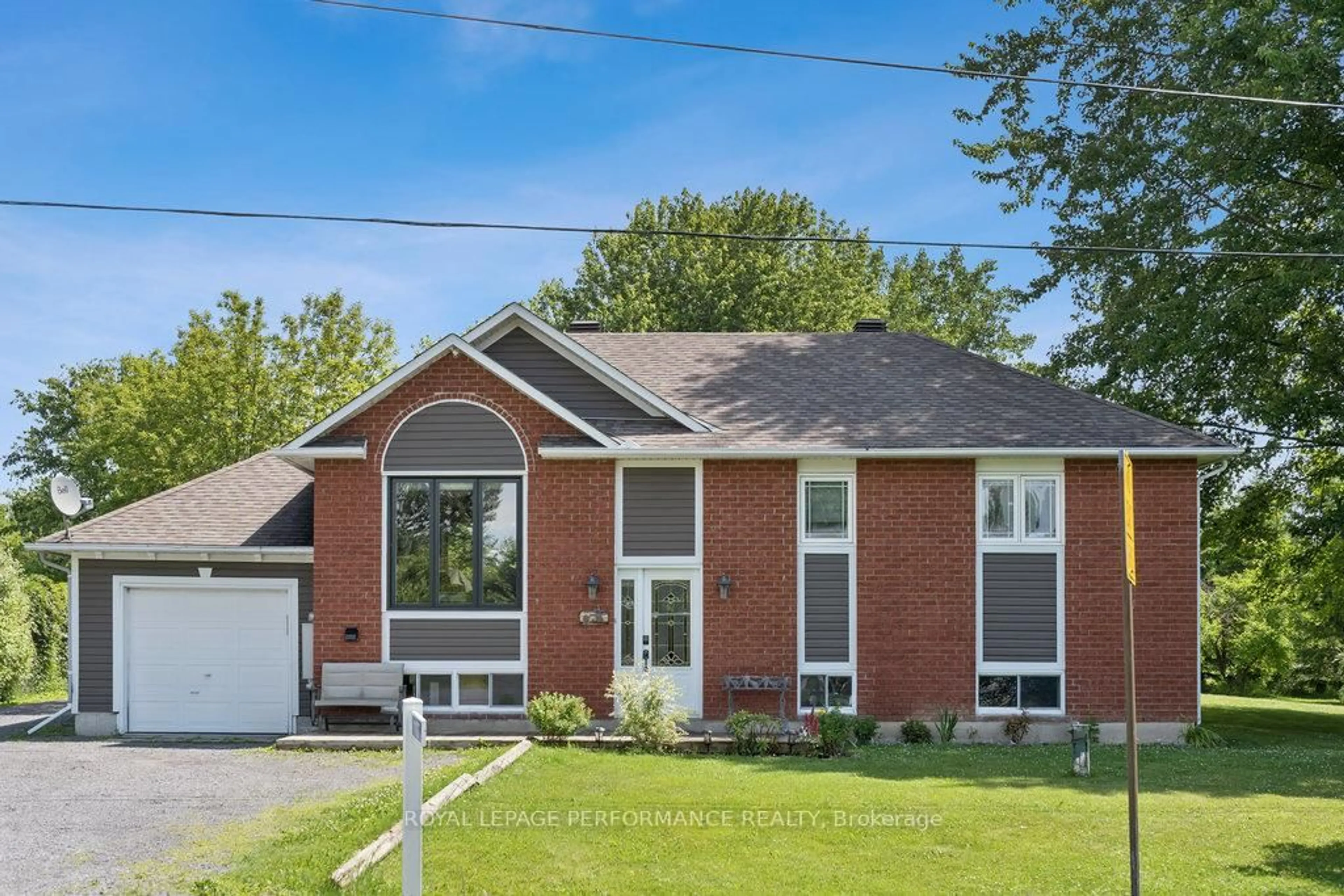 Home with brick exterior material, street for 1107 De La Foret Prom, Clarence-Rockland Ontario K4K 1K9