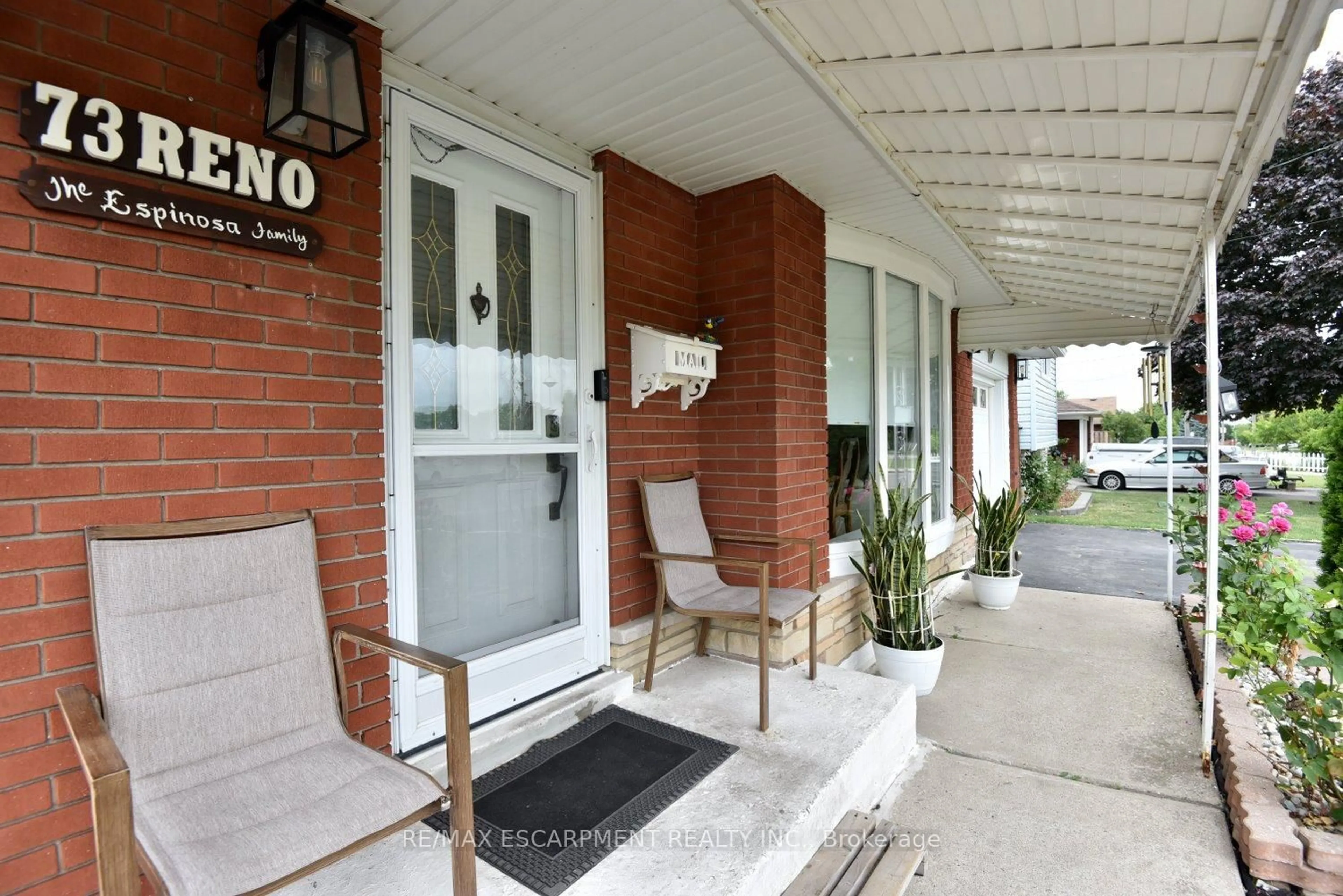 Patio, street for 73 Reno Ave, Hamilton Ontario L8T 2S5