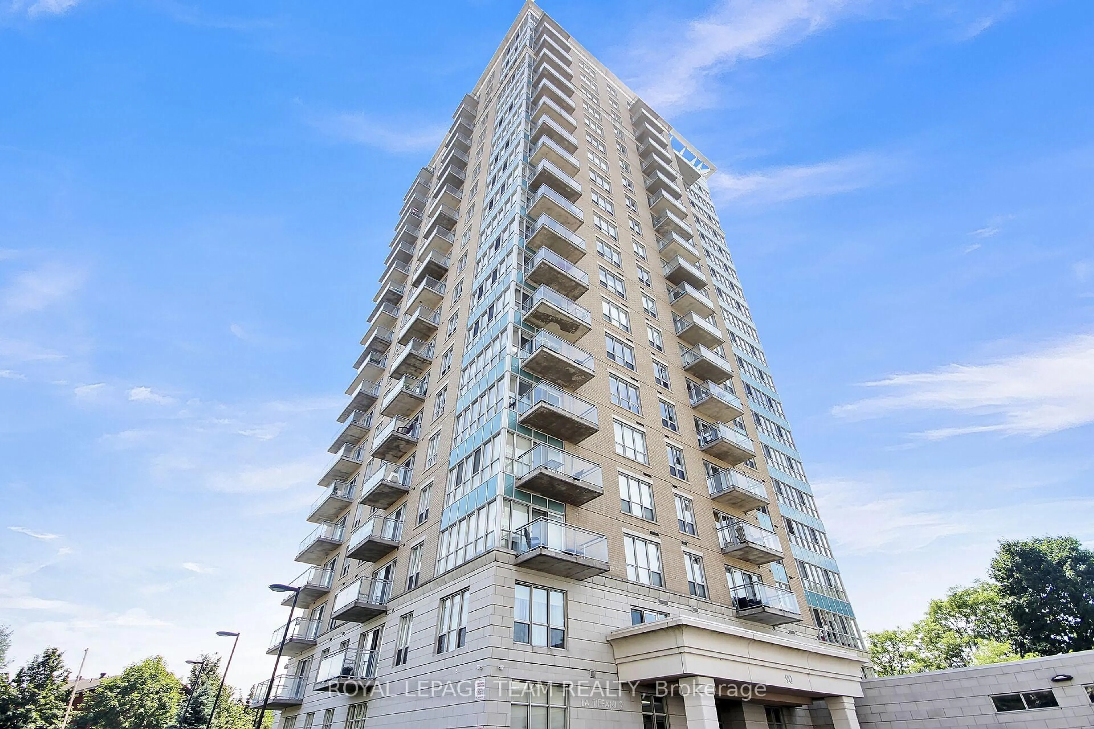 Unknown for 90 Landry St #1104, Ottawa Ontario K1L 0A9
