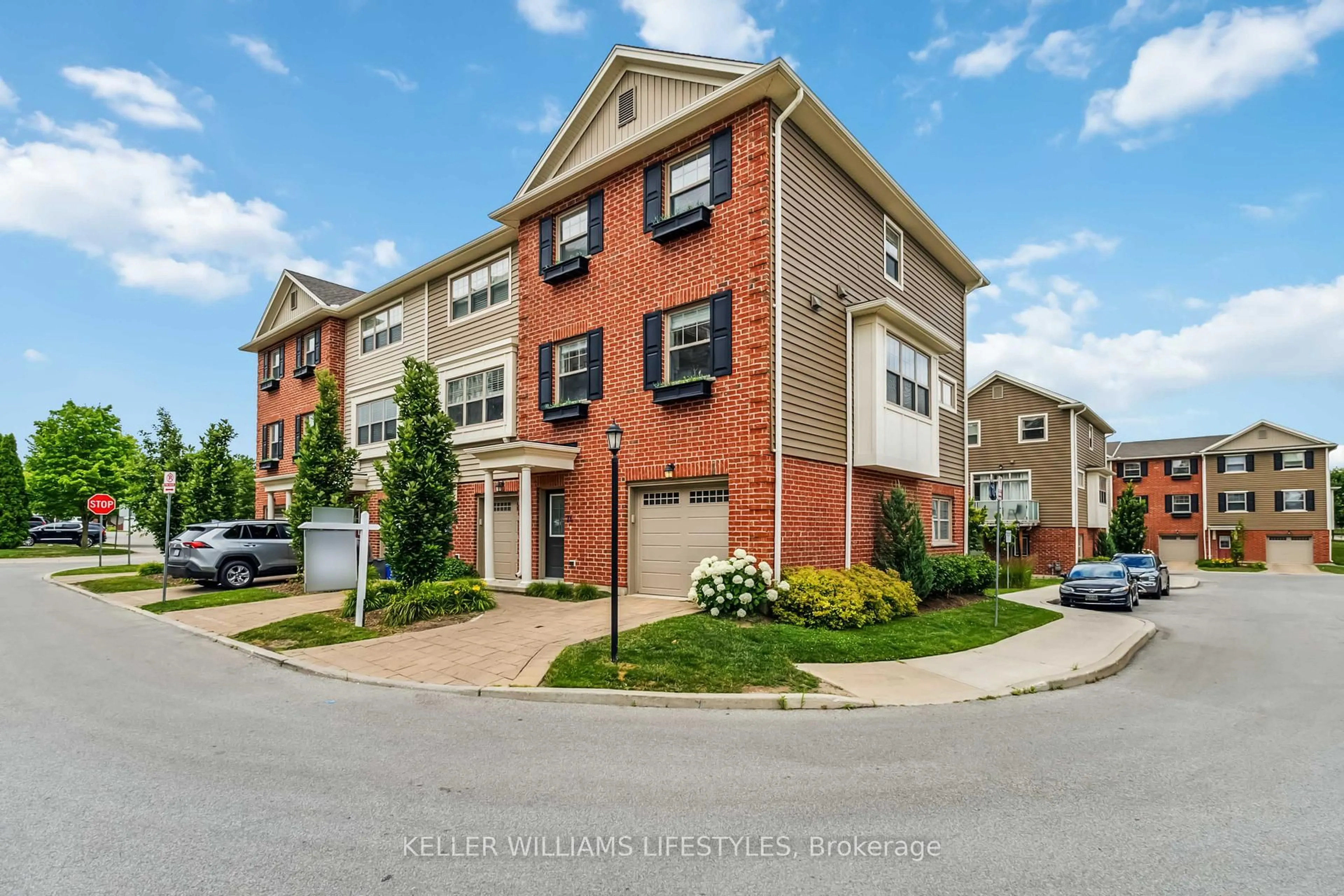 A pic from outside/outdoor area/front of a property/back of a property/a pic from drone, street for 3025 Singleton Ave #74, London South Ontario N6L 0E6