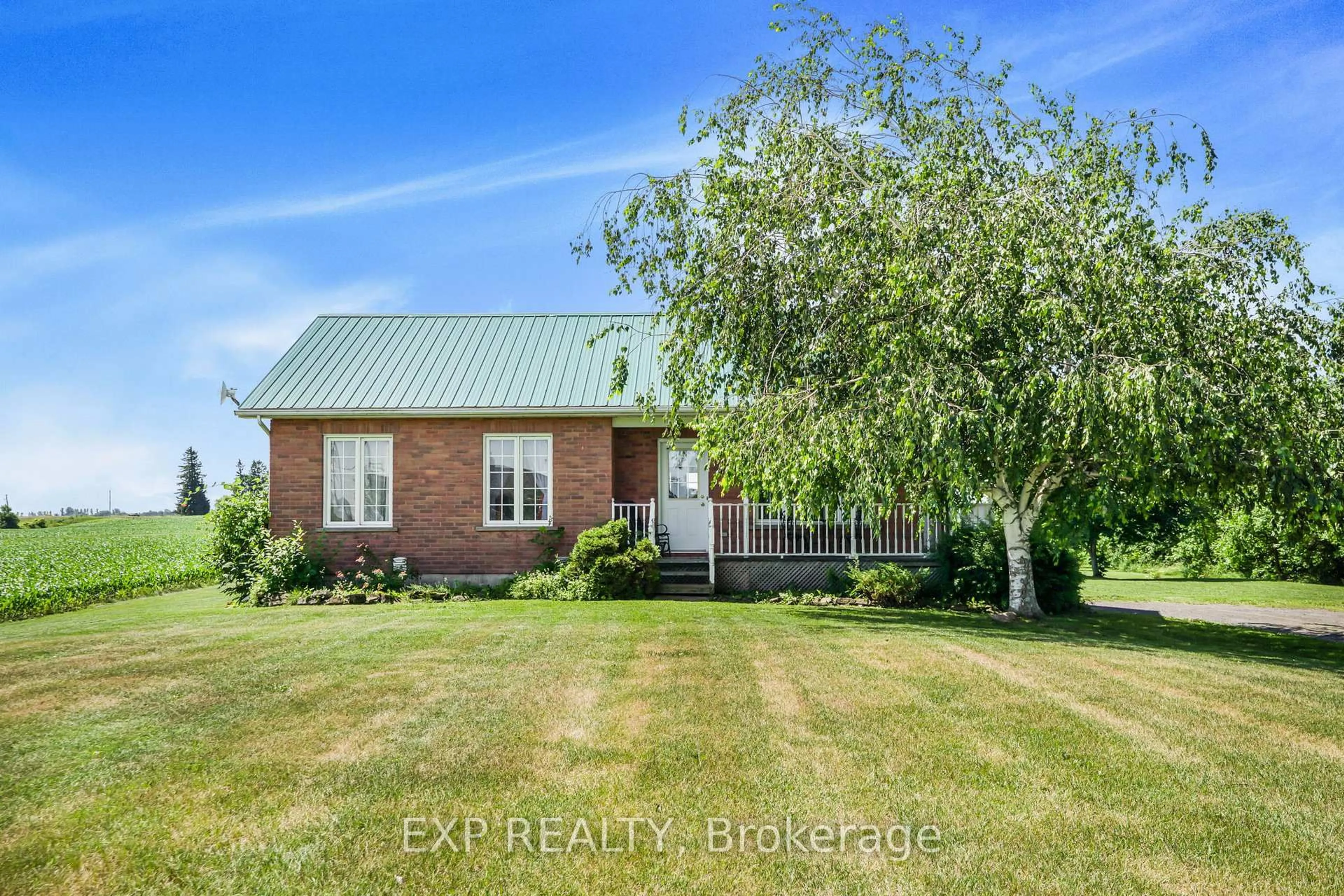 A pic from outside/outdoor area/front of a property/back of a property/a pic from drone, building for 896 County Rd 18 Rd, East Hawkesbury Ontario K0B 1M0