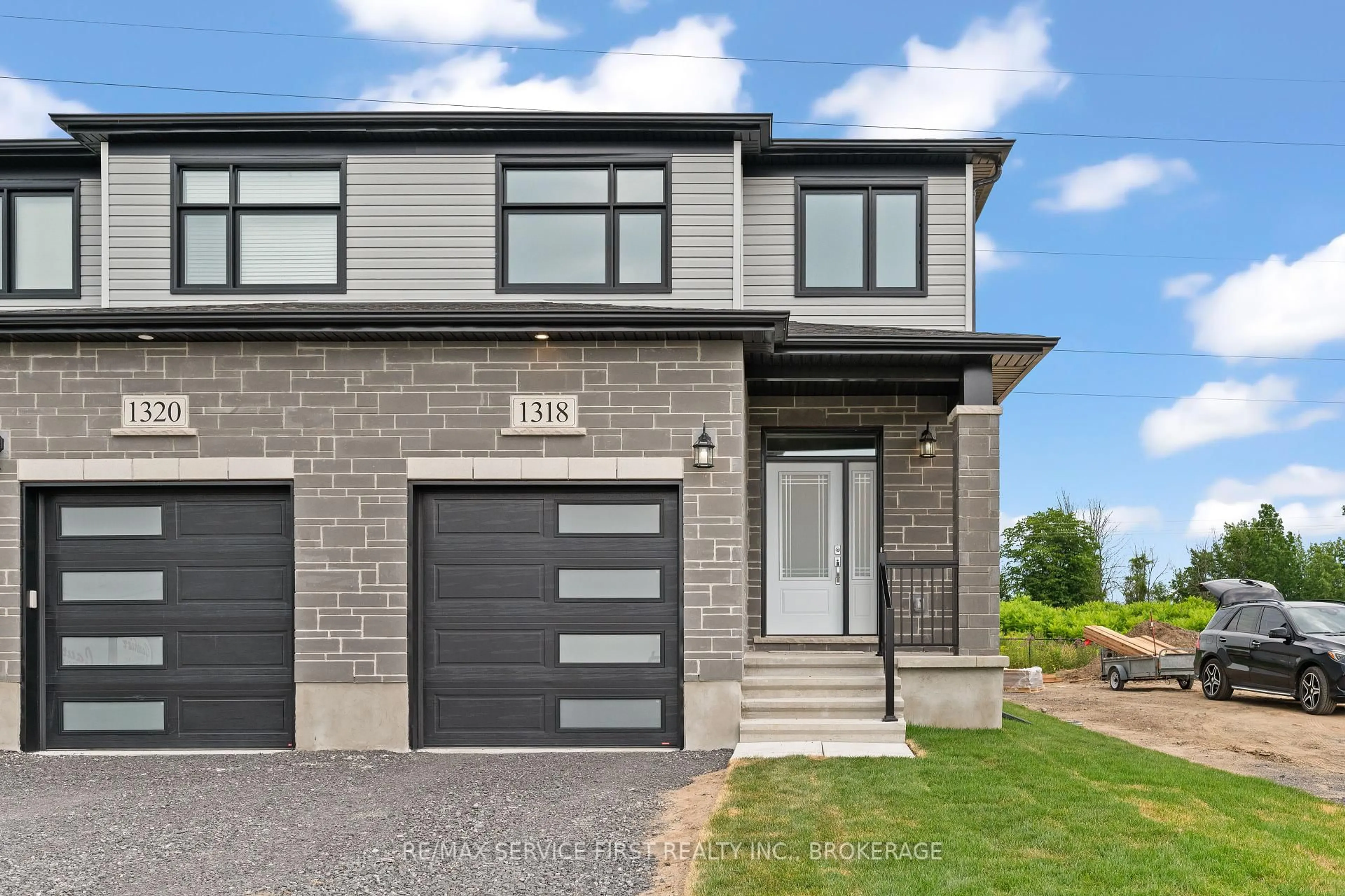 Home with brick exterior material, street for 1318 Ottawa St, Kingston Ontario K7P 0T6