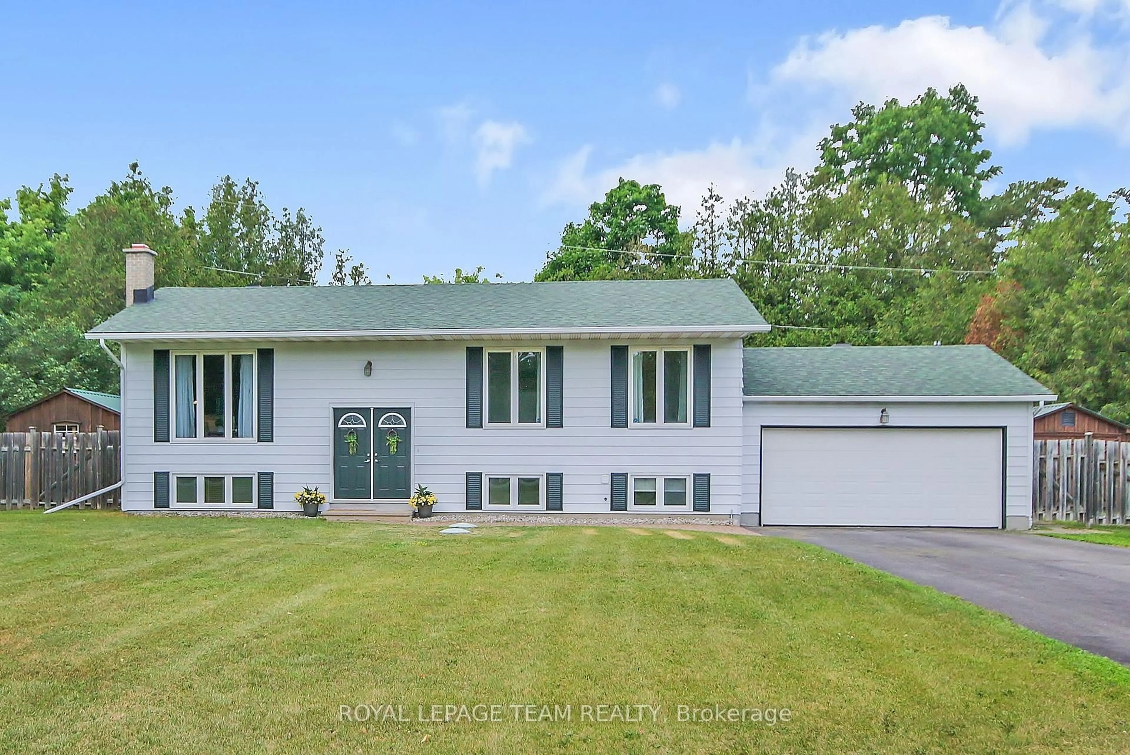 Unknown for 1553 Commodore Dr, Kars Ontario K0A 2E0