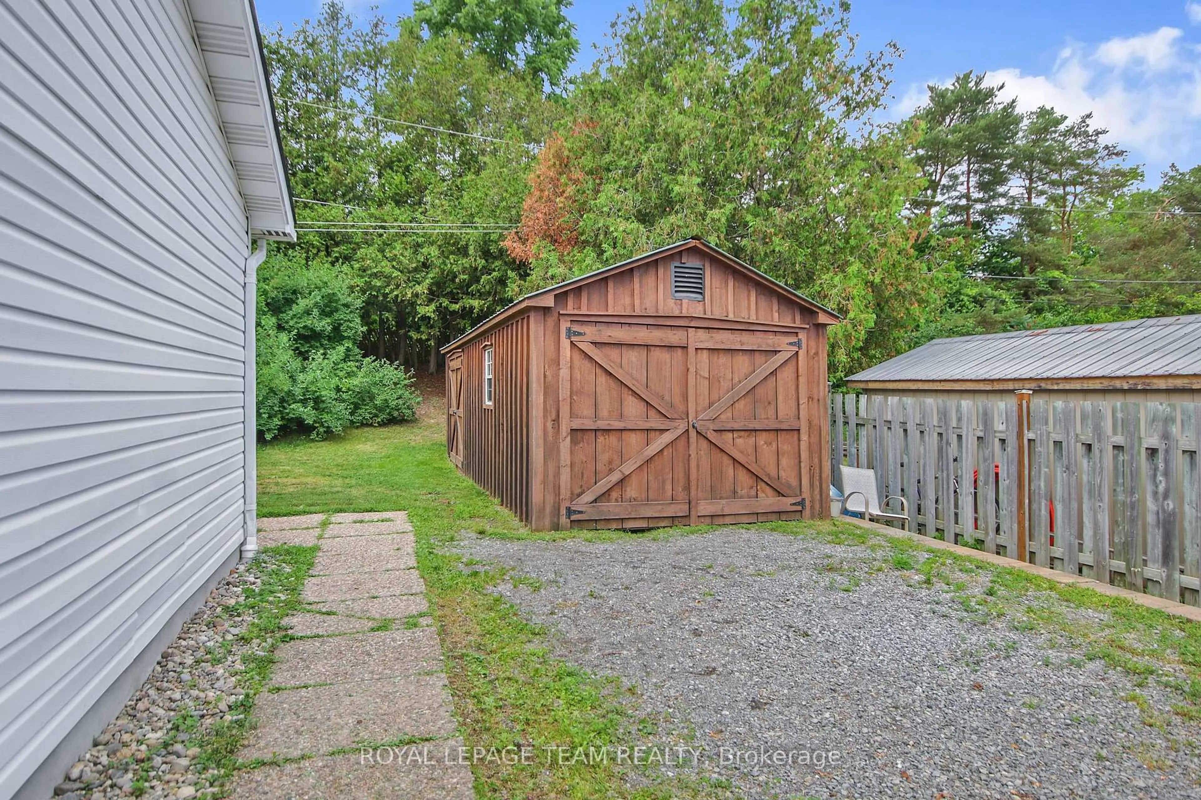 Shed for 1553 Commodore Dr, Kars Ontario K0A 2E0