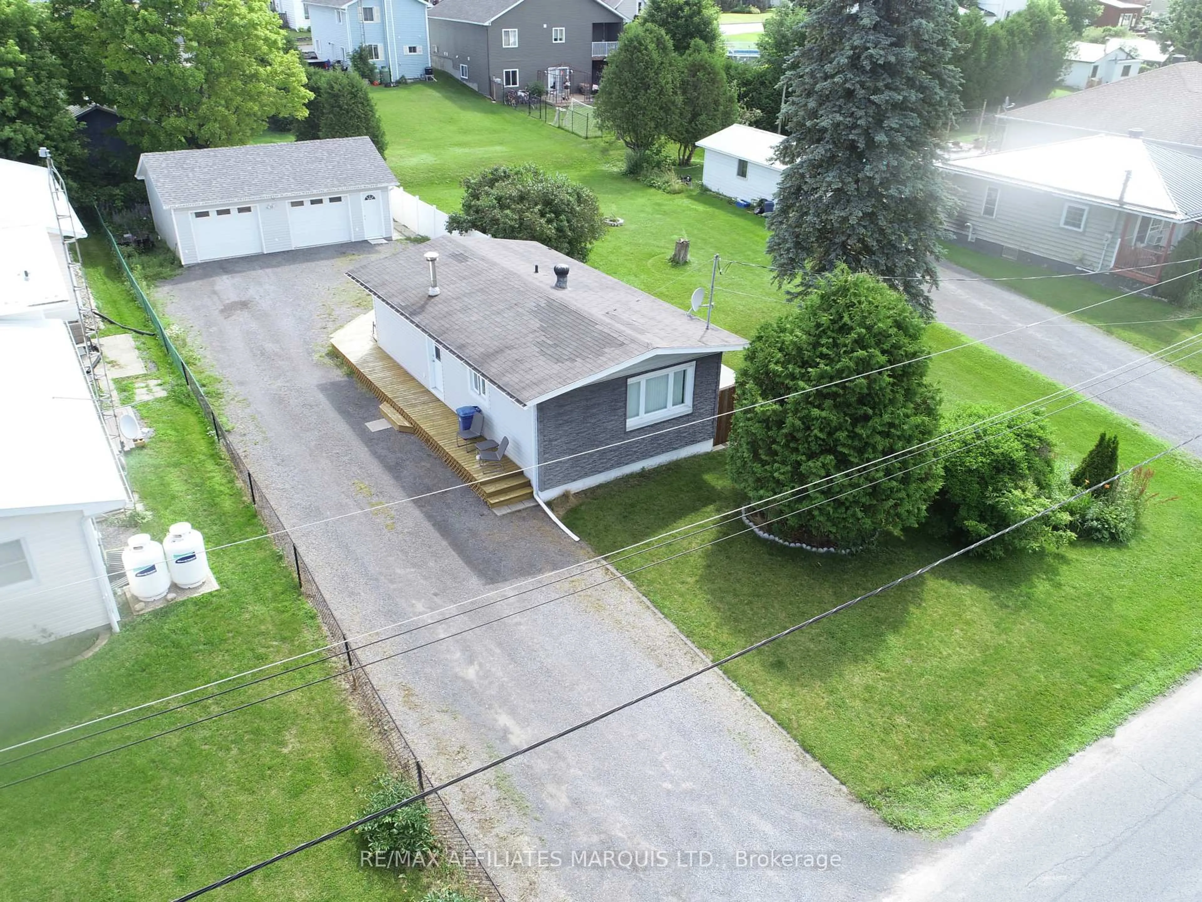 A pic from outside/outdoor area/front of a property/back of a property/a pic from drone, street for 25 Church St, North Stormont Ontario K0C 1W0