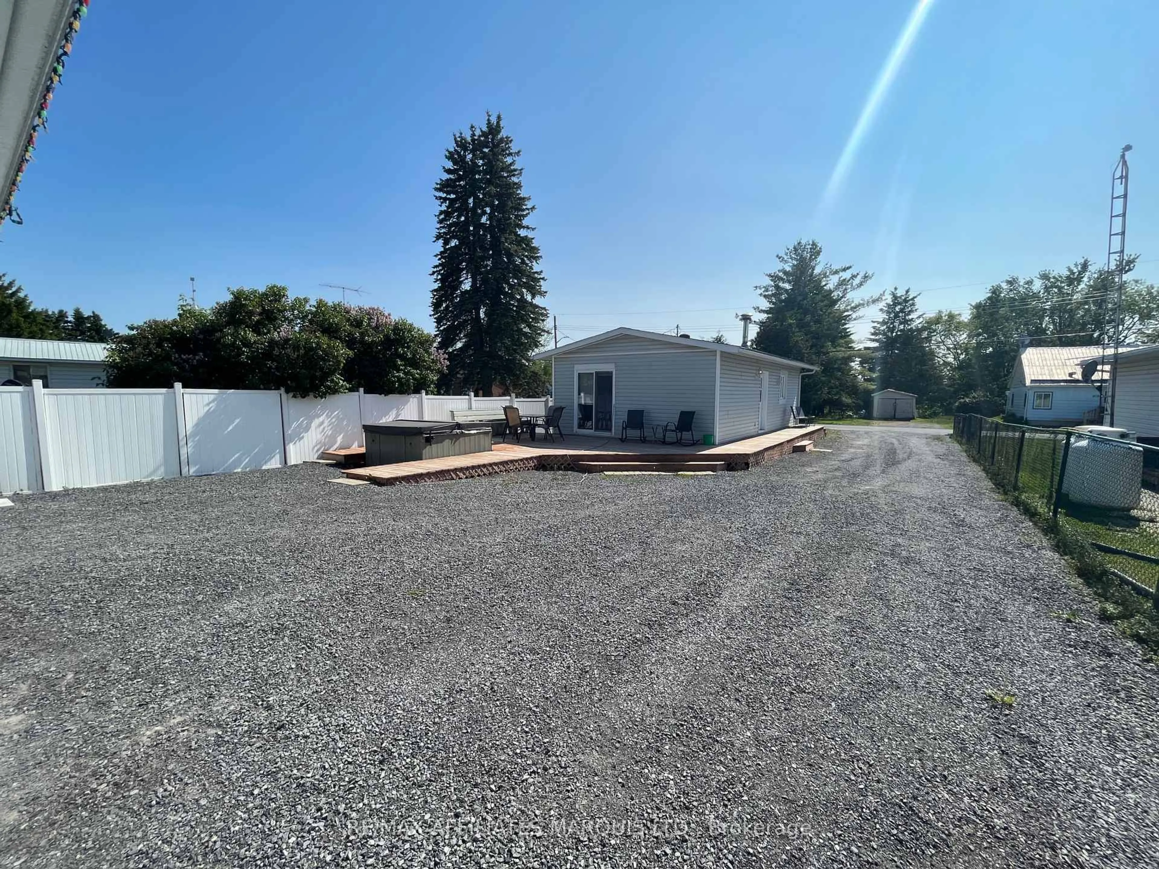 A pic from outside/outdoor area/front of a property/back of a property/a pic from drone, building for 25 Church St, North Stormont Ontario K0C 1W0