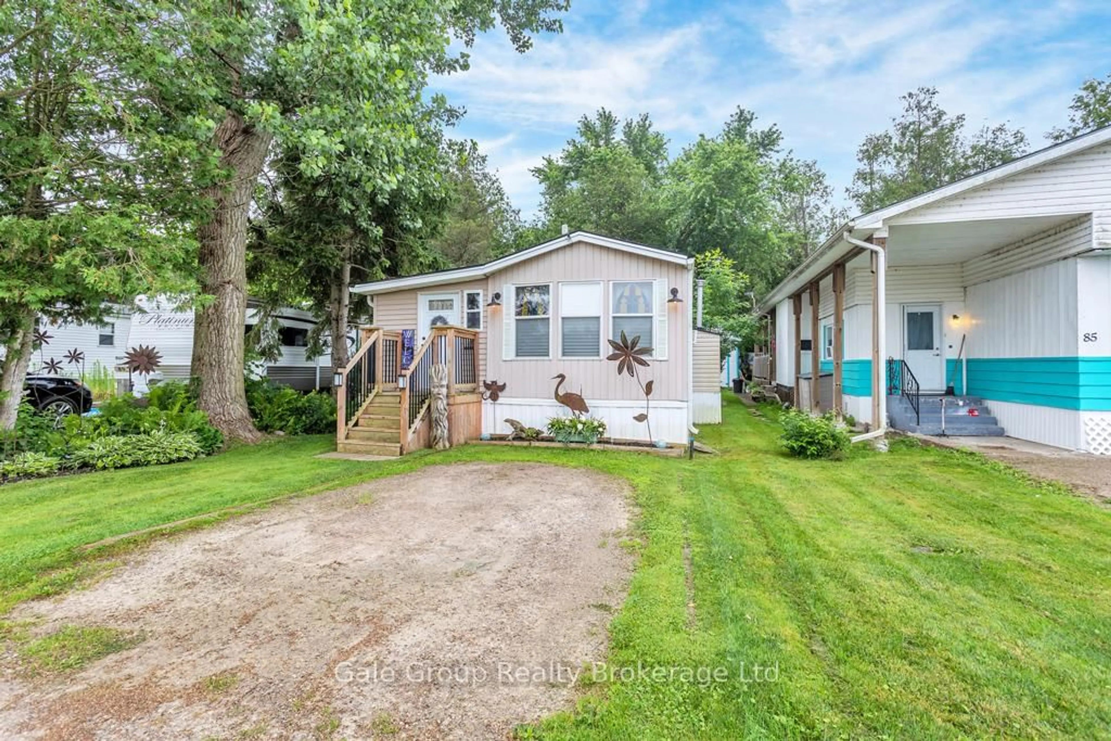 Home with vinyl exterior material, unknown for 495856 10th Line #Unit 87, East Zorra-Tavistock Ontario N4S 7V7