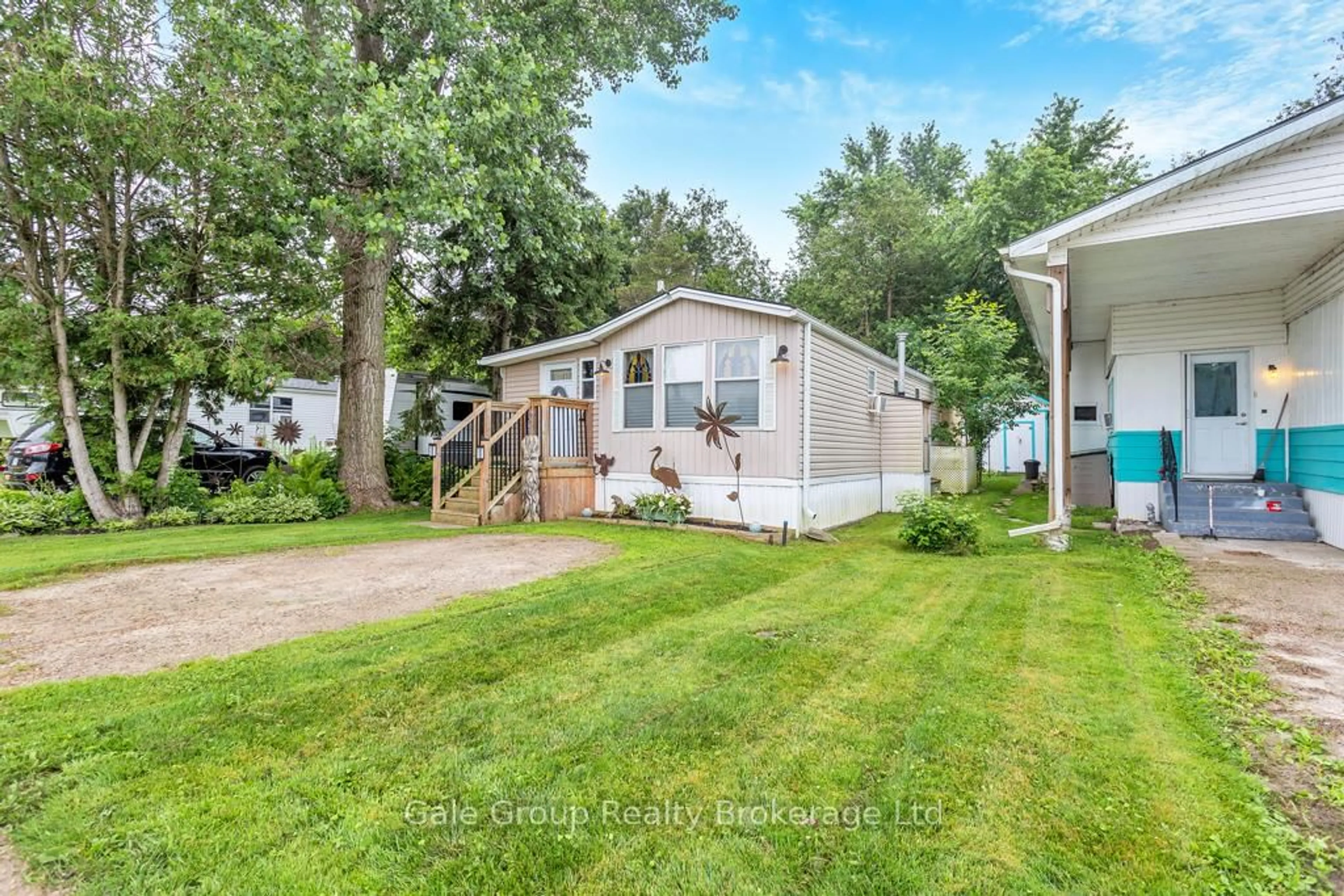 Home with vinyl exterior material, unknown for 495856 10th Line #Unit 87, East Zorra-Tavistock Ontario N4S 7V7