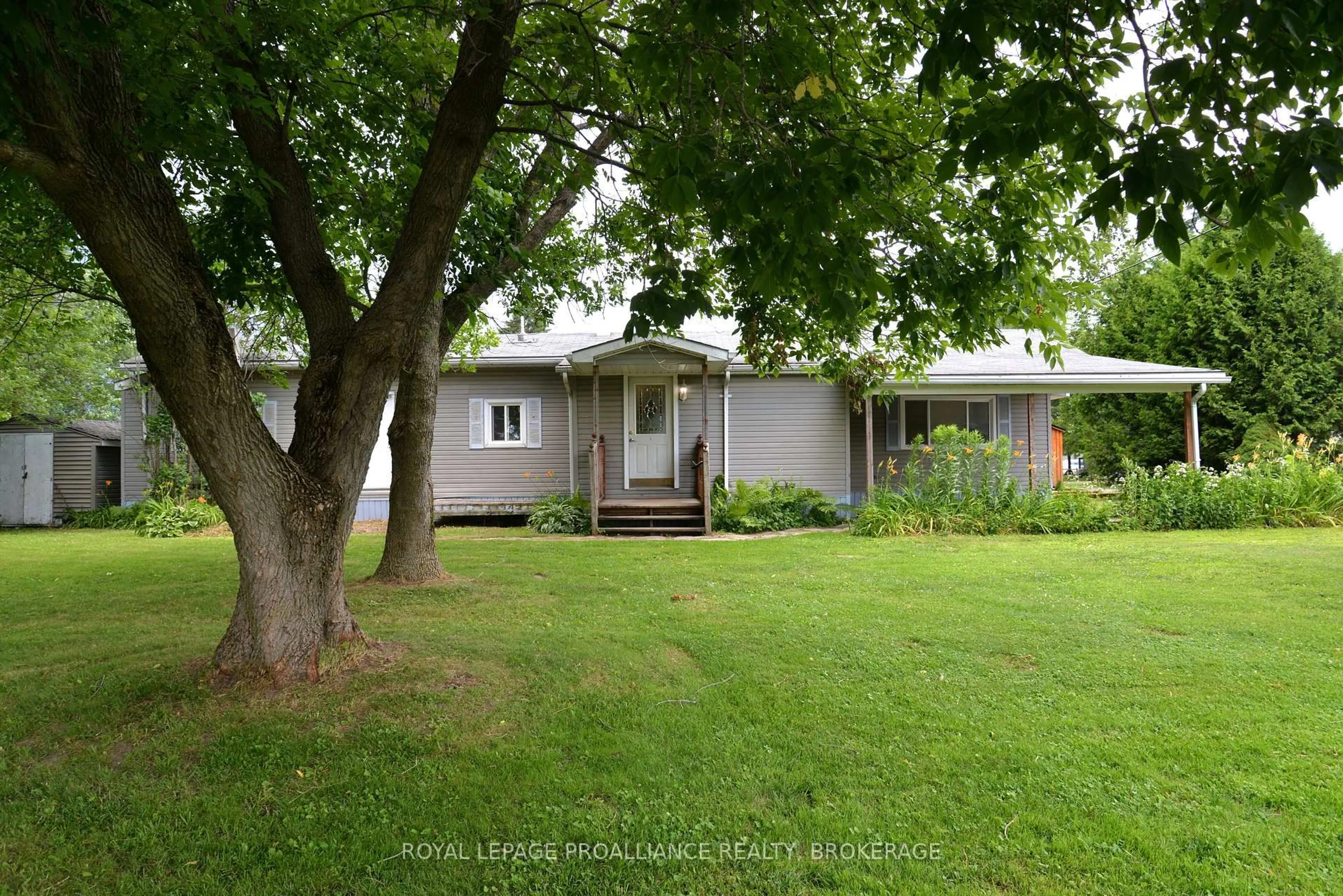 A pic from outside/outdoor area/front of a property/back of a property/a pic from drone, street for 4313 E. R. Orser Rd, Verona Ontario K0H 2W0