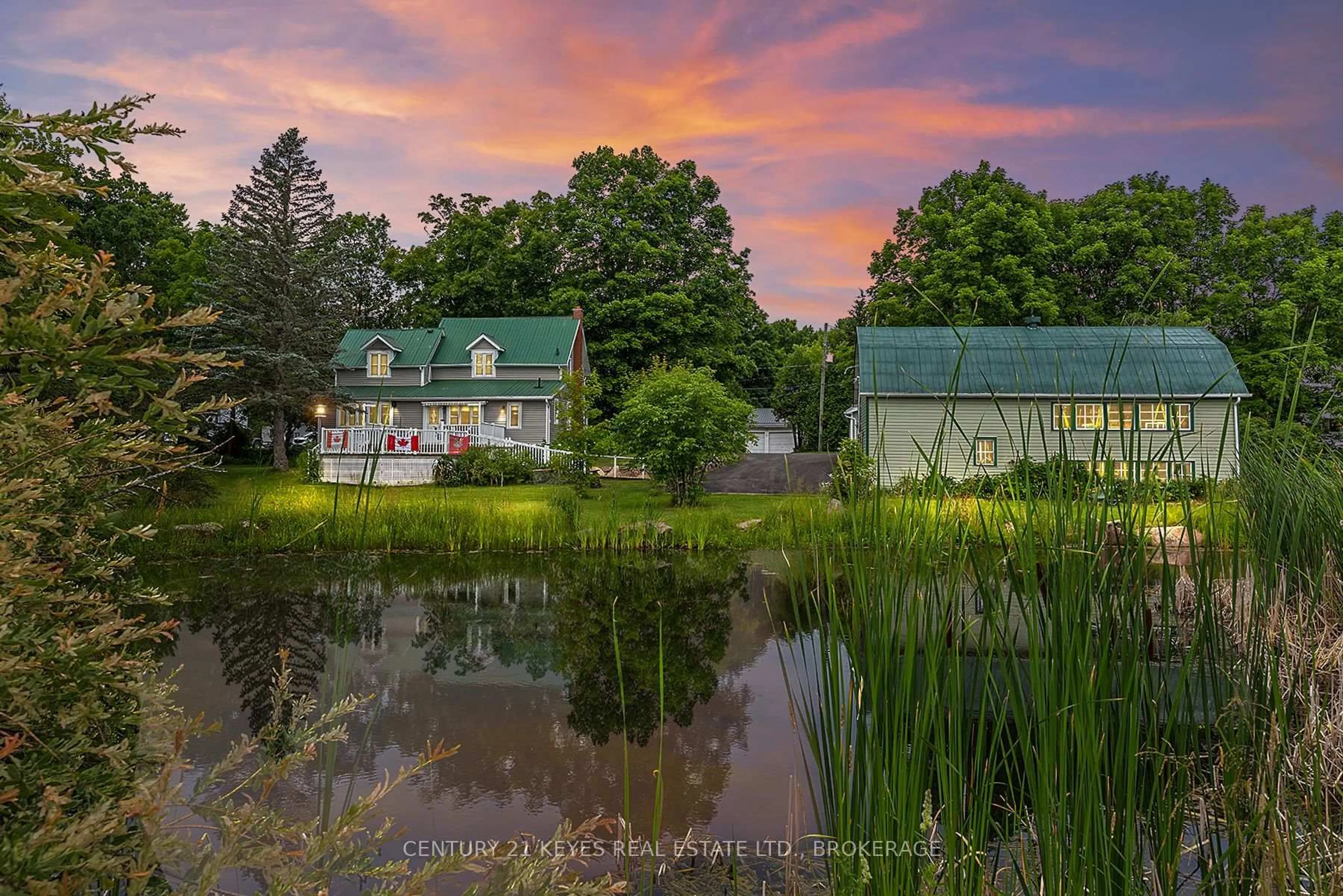 A pic from outside/outdoor area/front of a property/back of a property/a pic from drone, water/lake/river/ocean view for 19 Old River Rd, Leeds and the Thousand Islands Ontario K0E 1R0