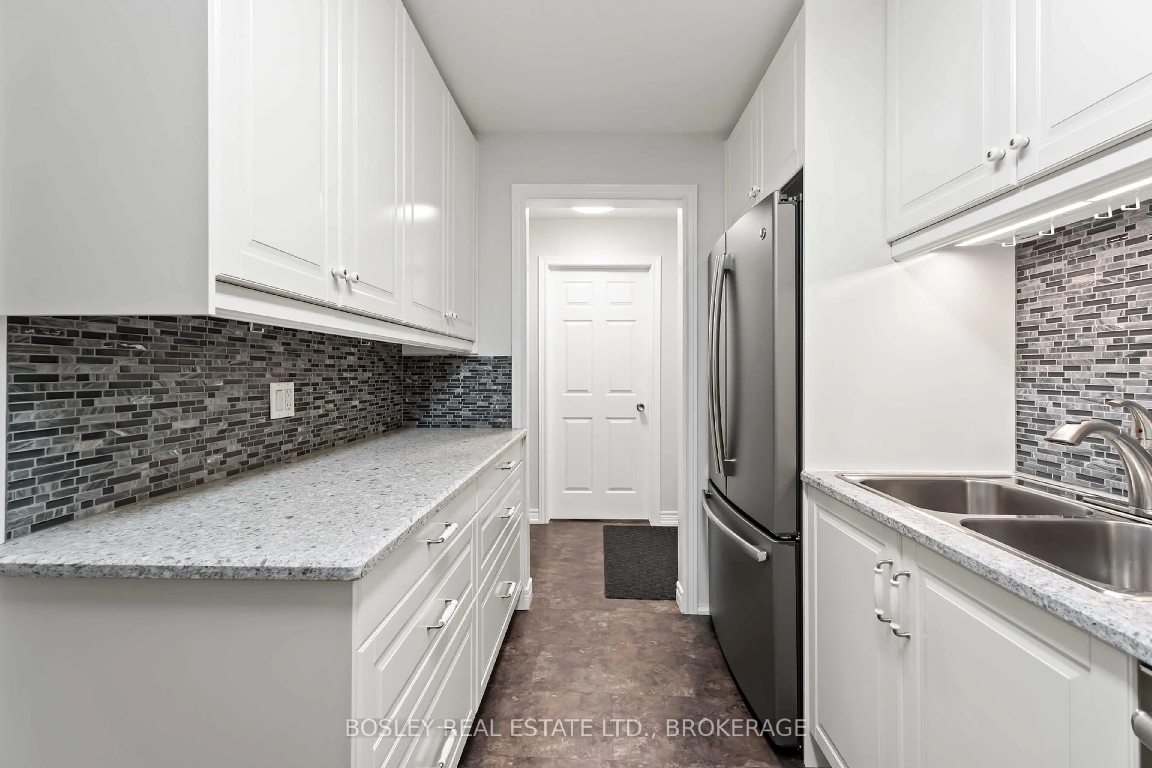 Unknown for 6 Niagara St #206, Grimsby Ontario L3M 5A4