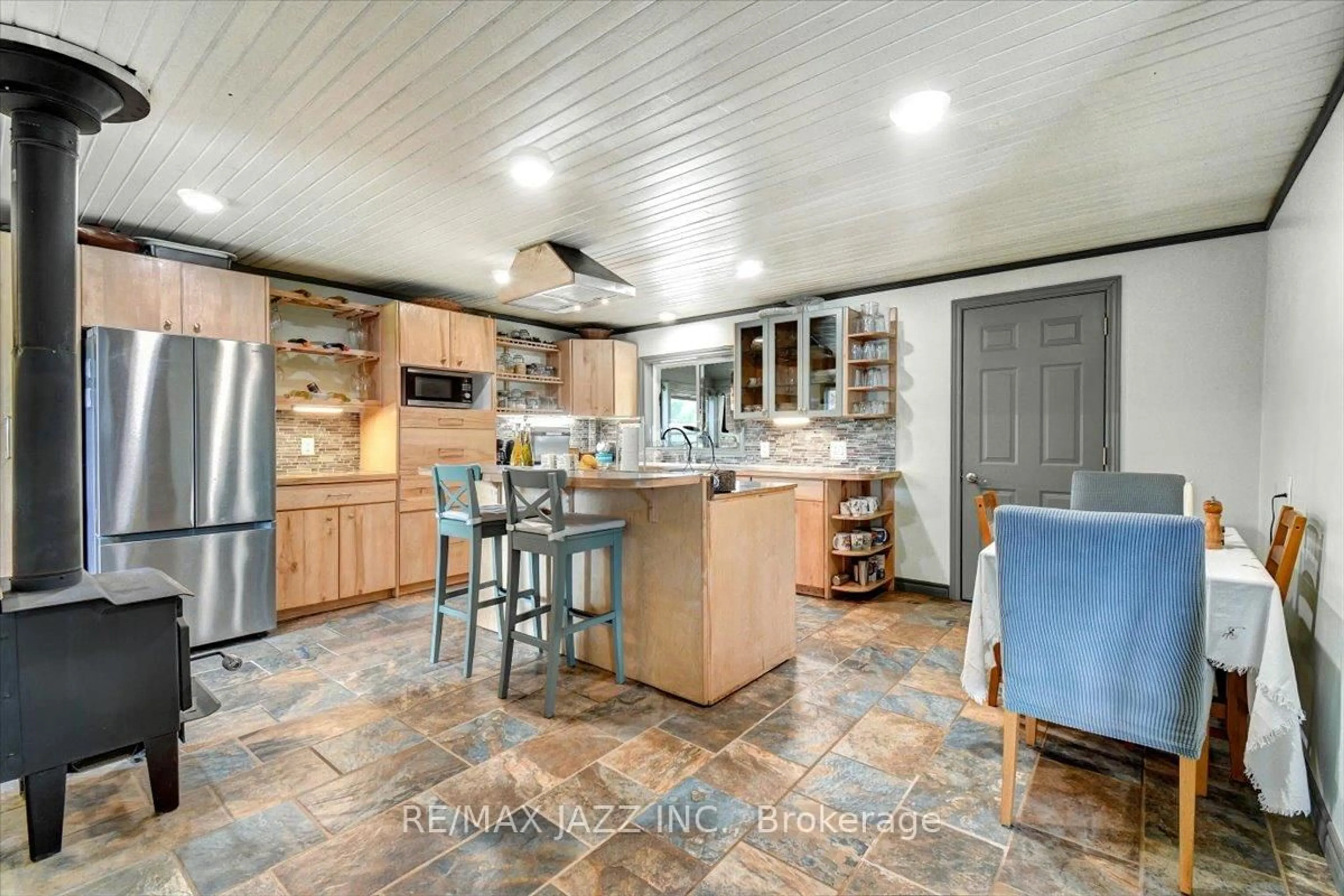 Open concept kitchen, ceramic/tile floor for 16983 Highway 62, Madoc Ontario K0K 1Y0