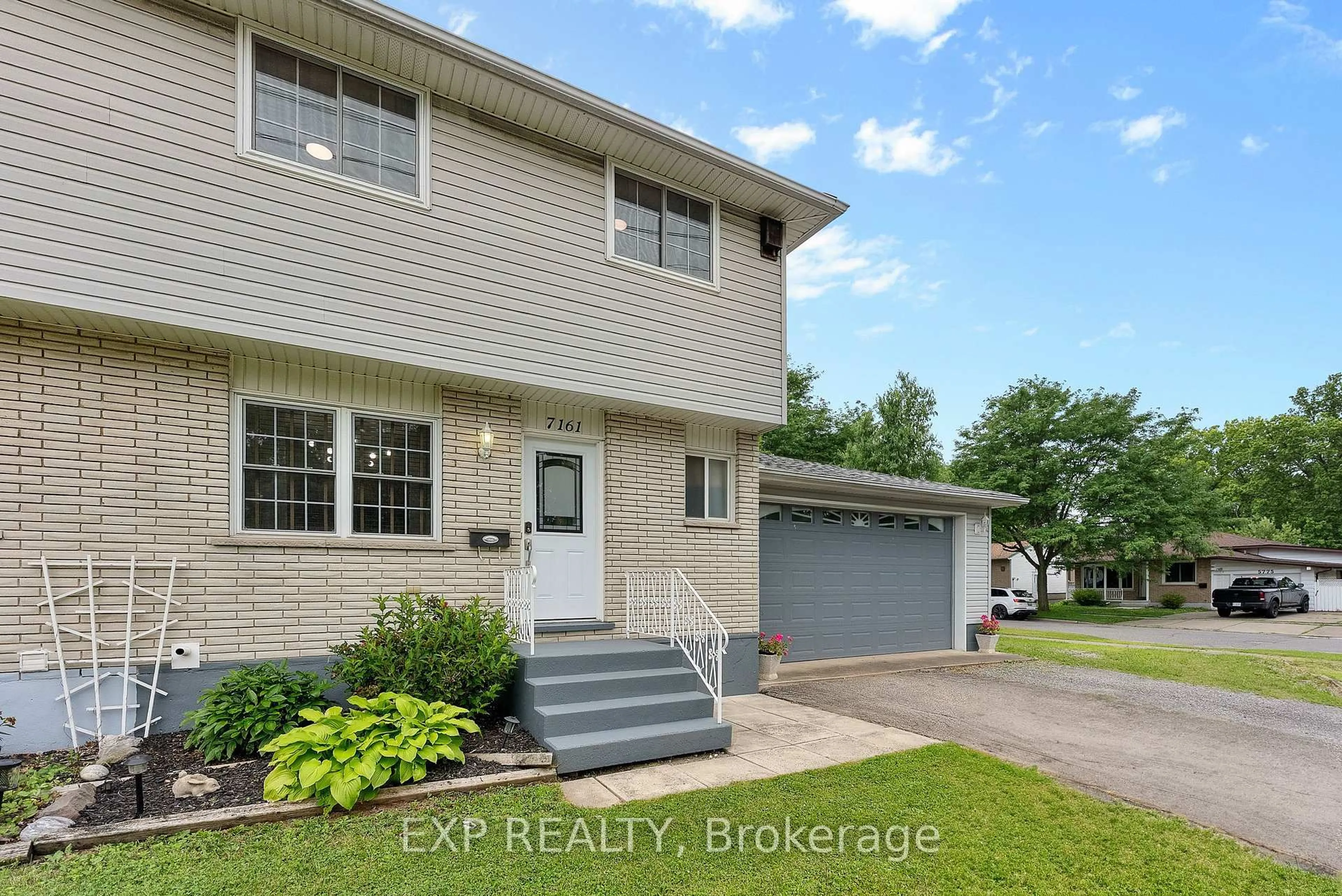Unknown for 7161 Ailanthus Ave, Niagara Falls Ontario L2G 3A9