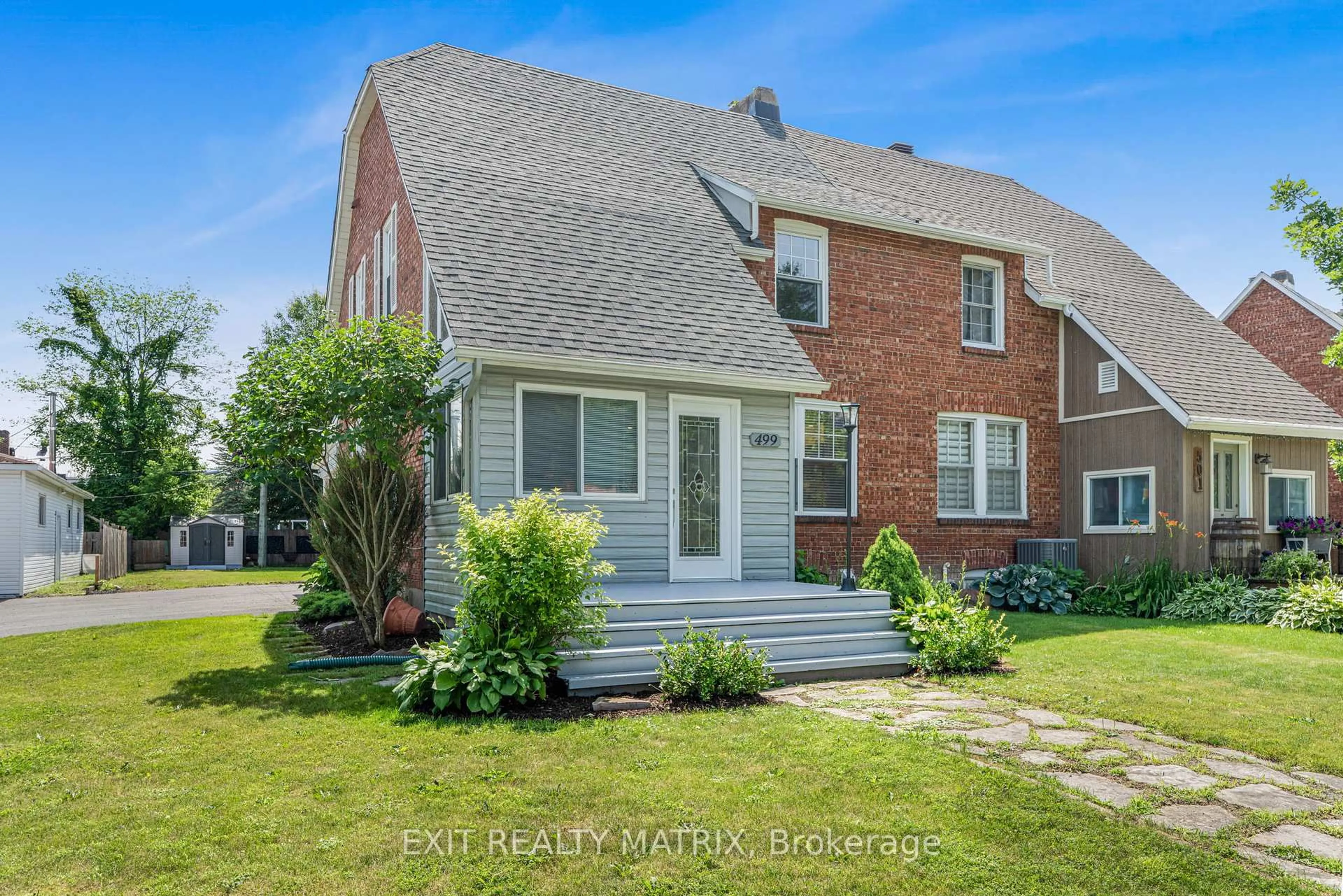 Home with brick exterior material, street for 499 Smerdon St, Hawkesbury Ontario K6A 2M9