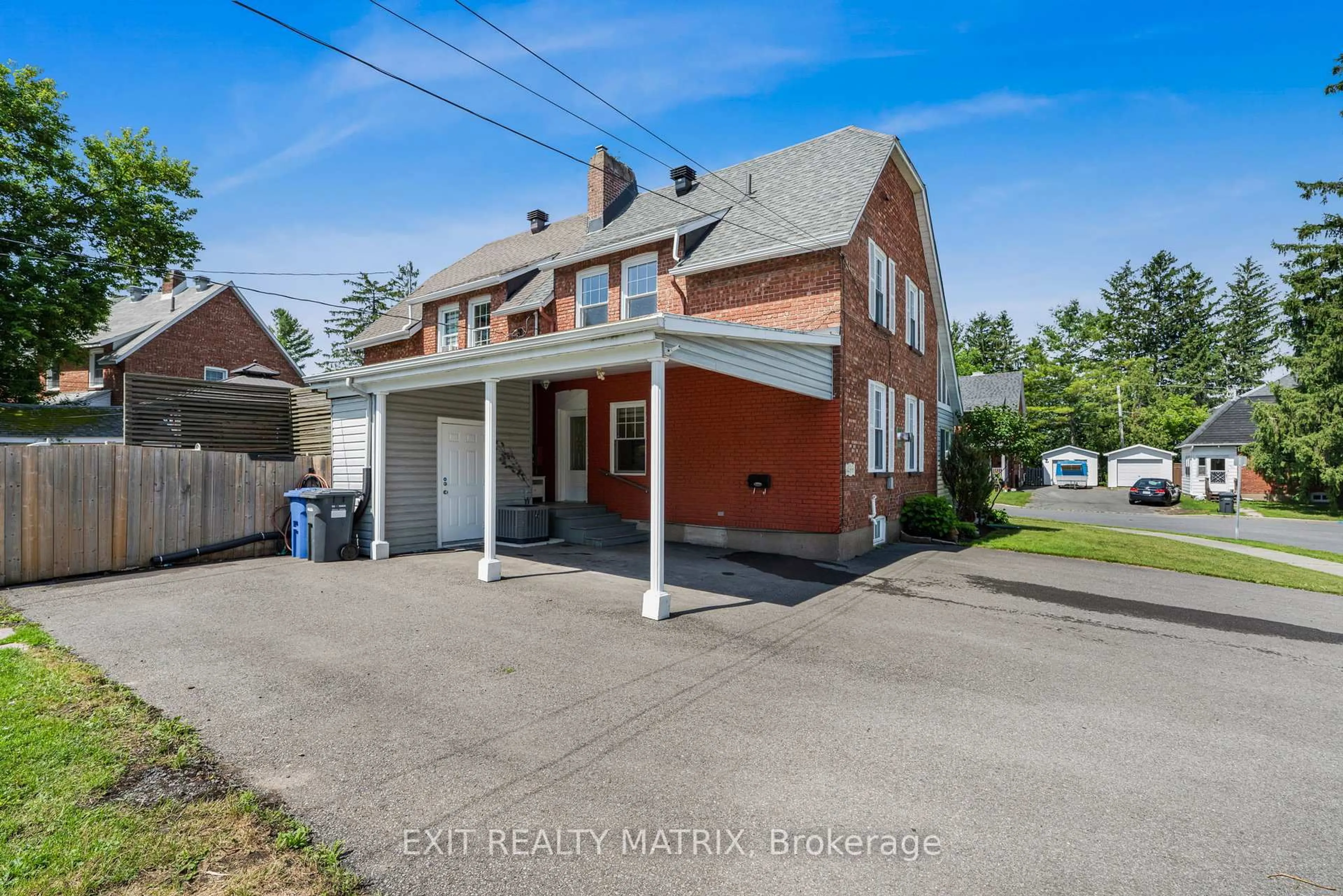 Home with brick exterior material, street for 499 Smerdon St, Hawkesbury Ontario K6A 2M9
