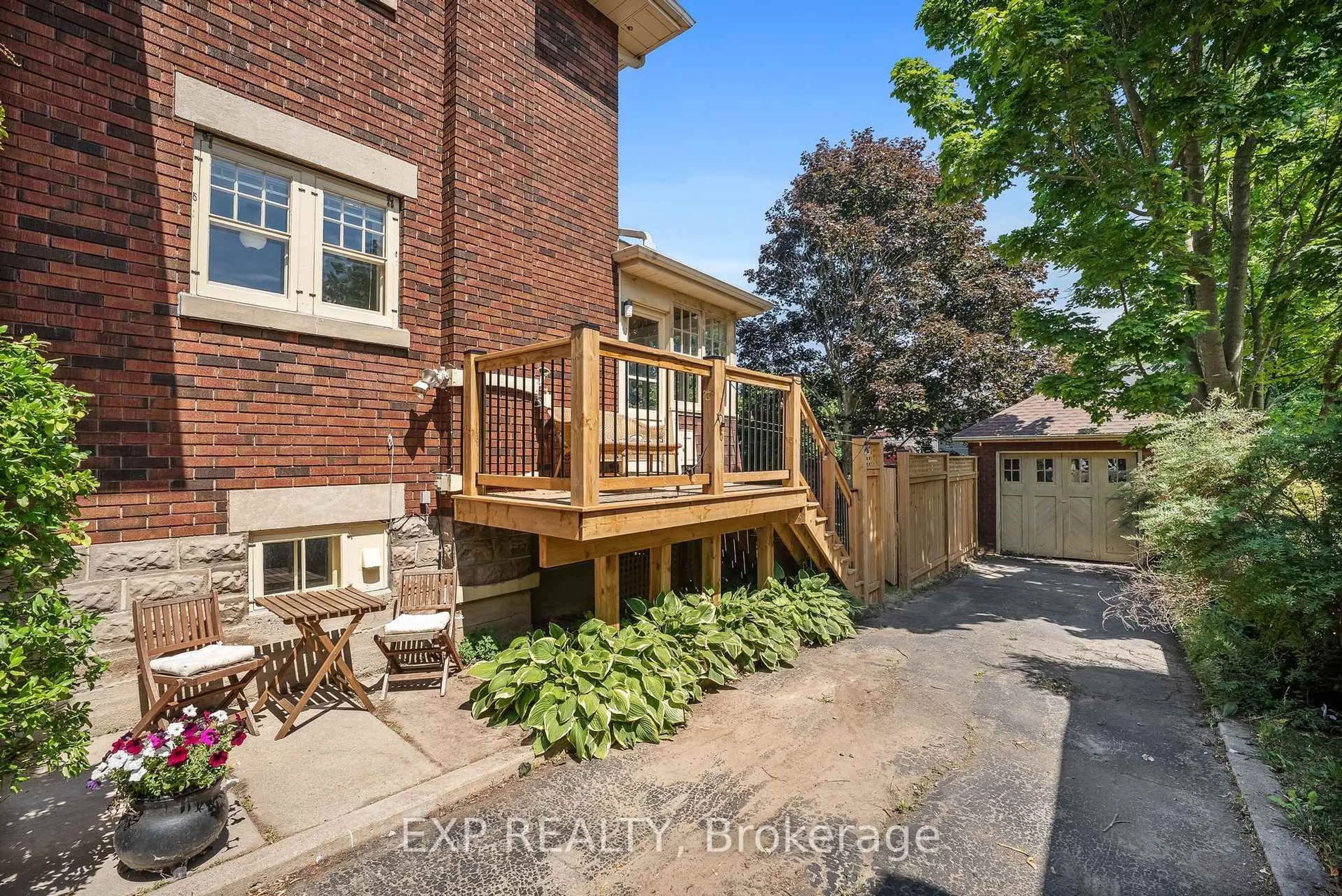 Patio, street for 7 Bloomsgrove Ave, Port Hope Ontario L1A 1X3