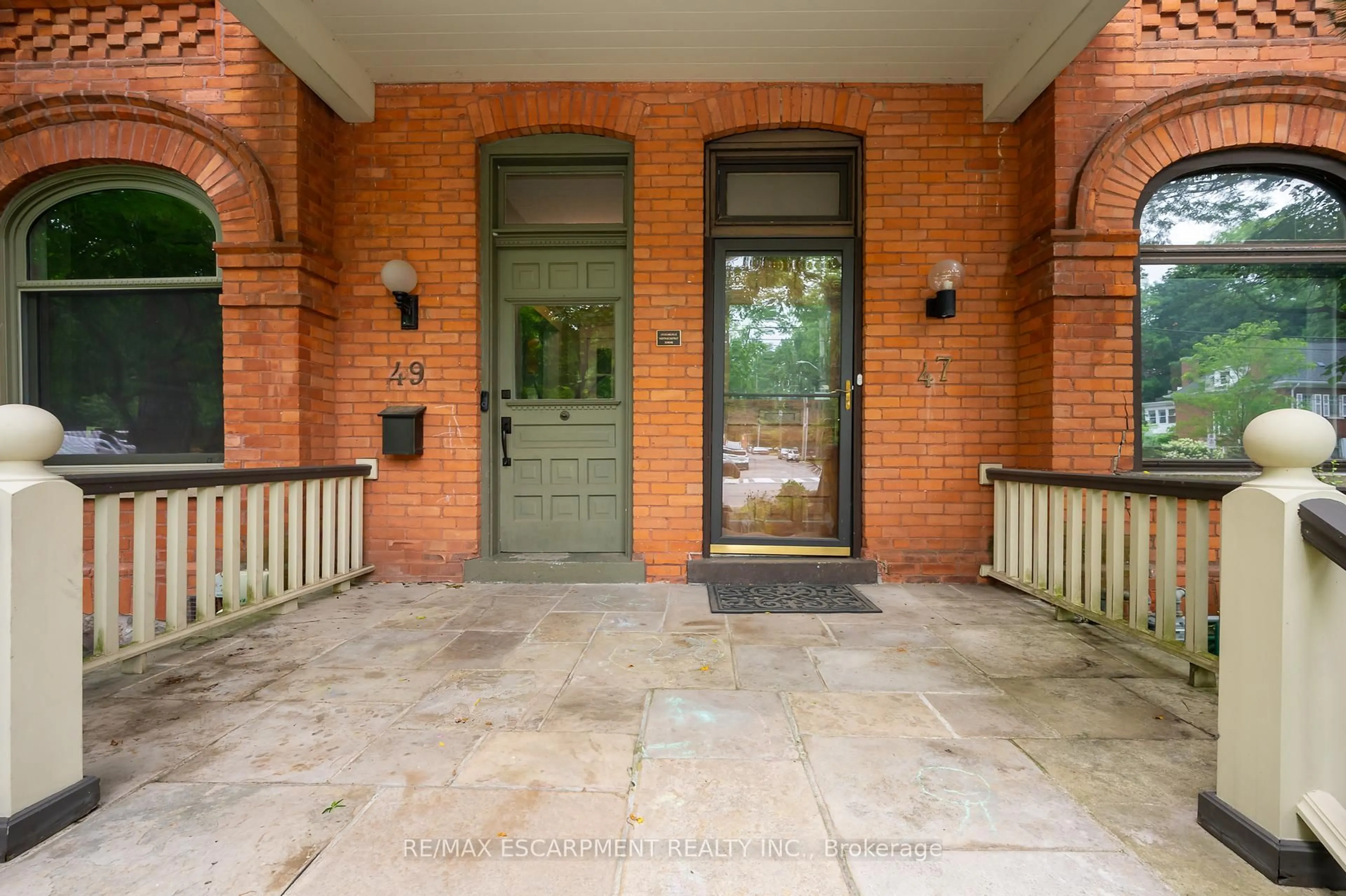 Unknown for 47 Cross St, Hamilton Ontario L9H 2R5