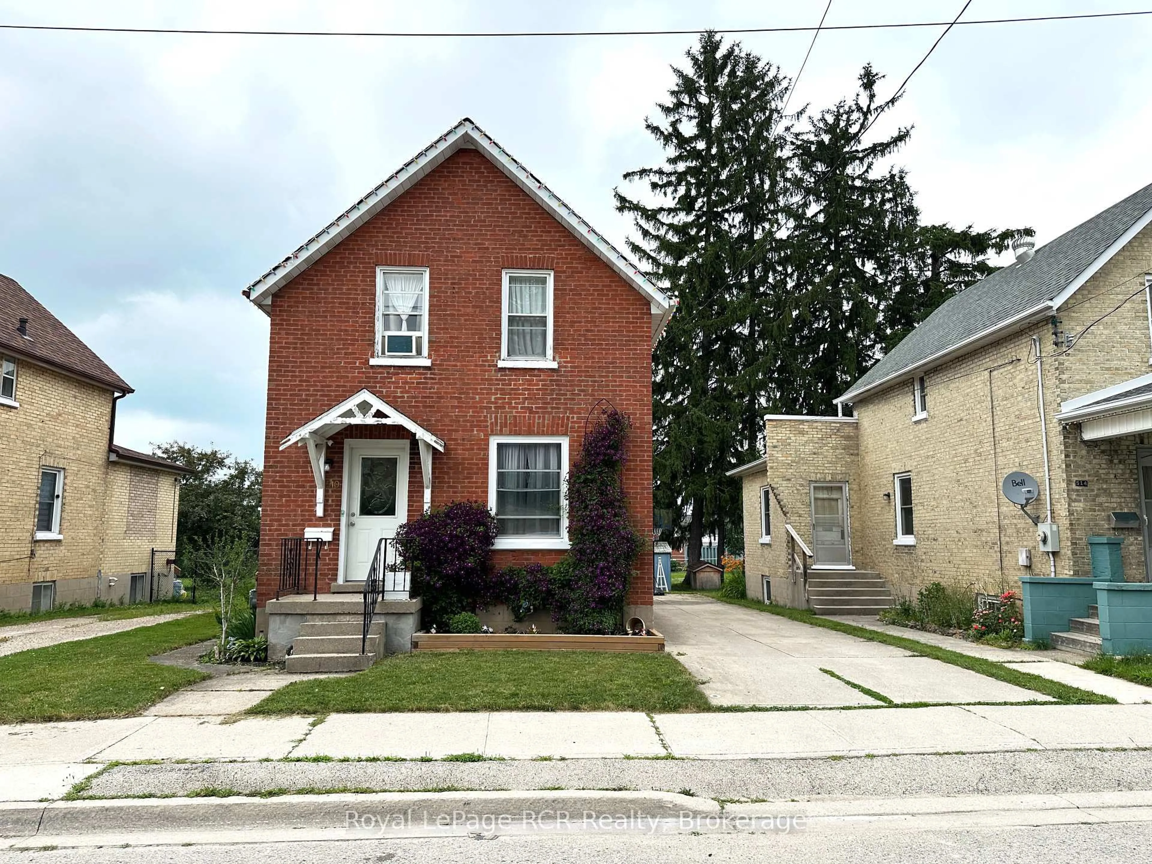 Home with brick exterior material, street for 510 12th St, Hanover Ontario N4N 1V9