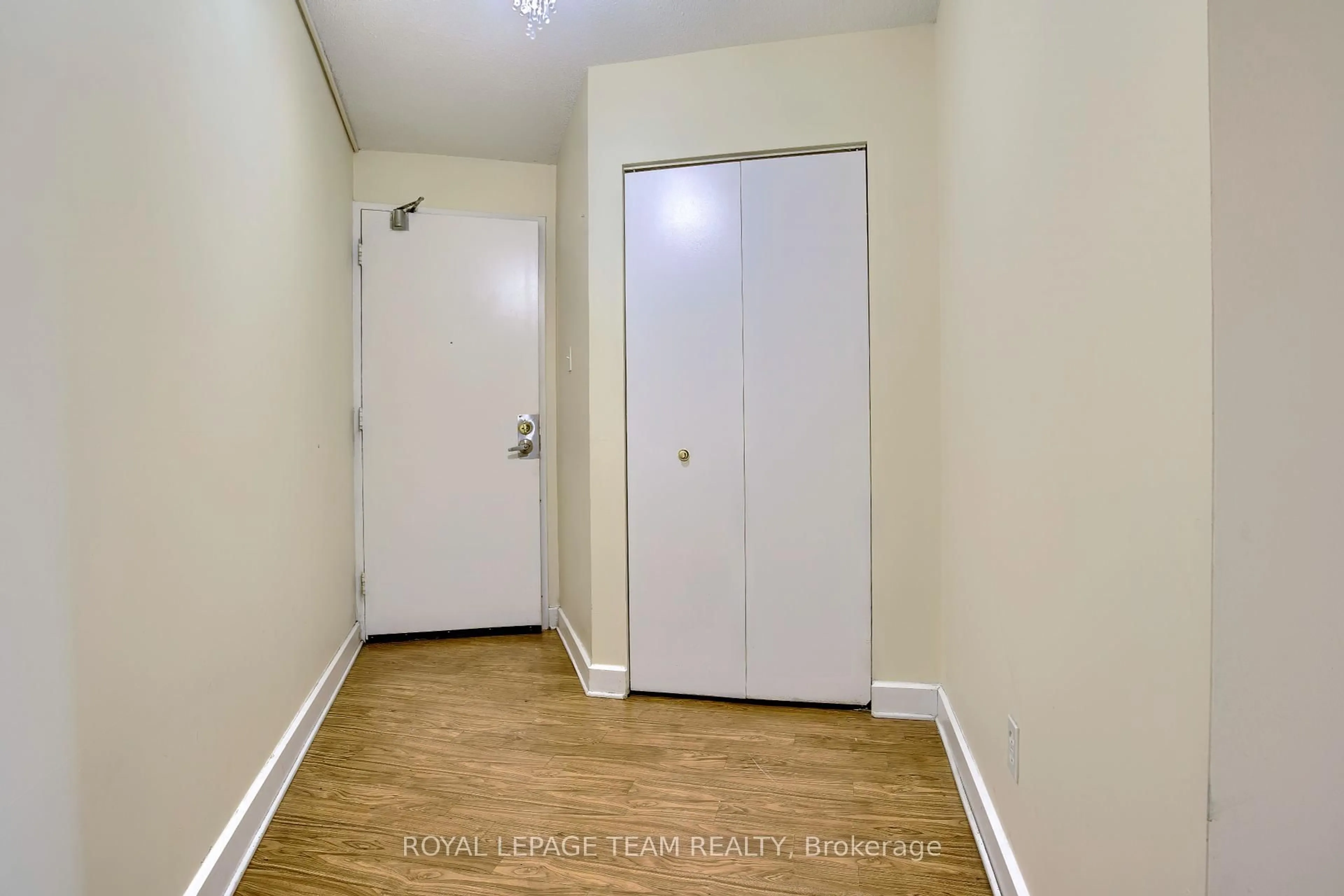 Unknown for 1380 Prince Of Wales Dr #2504, Ottawa Ontario K2C 3N5