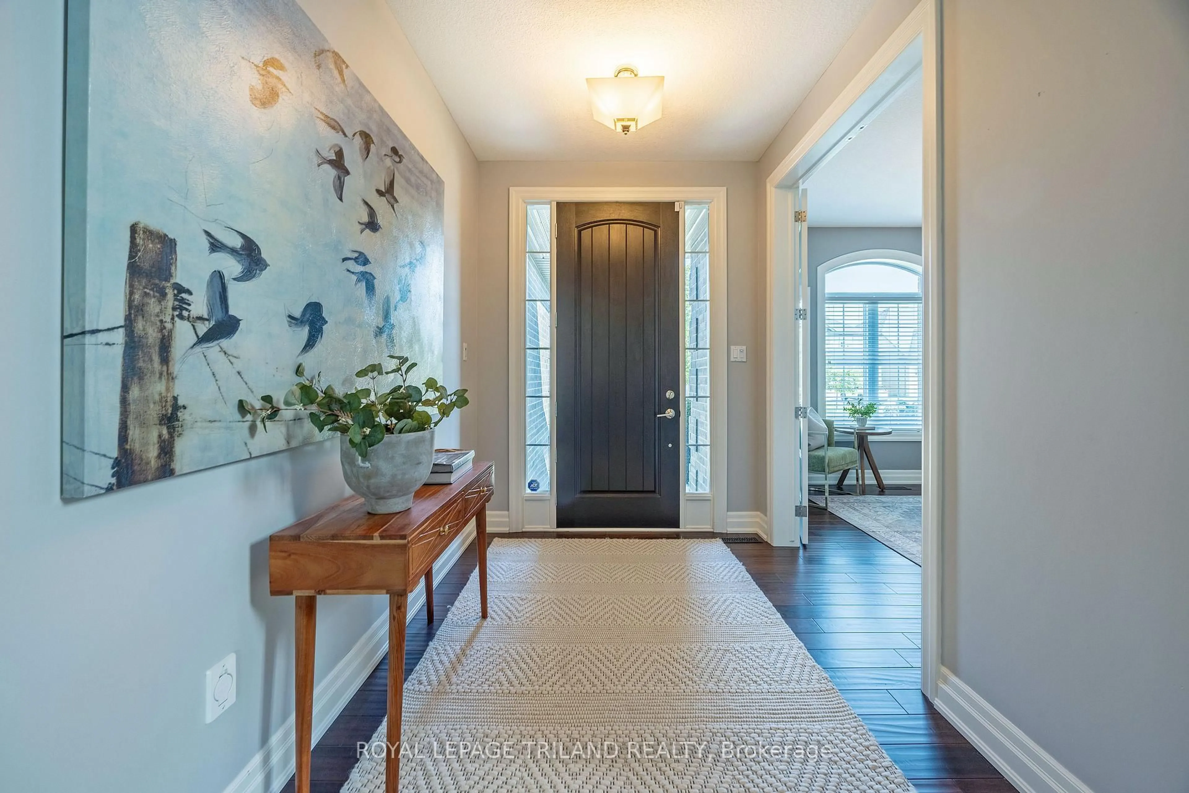 Indoor entryway for 1044 Medway Park Dr, London North Ontario N6G 0E4