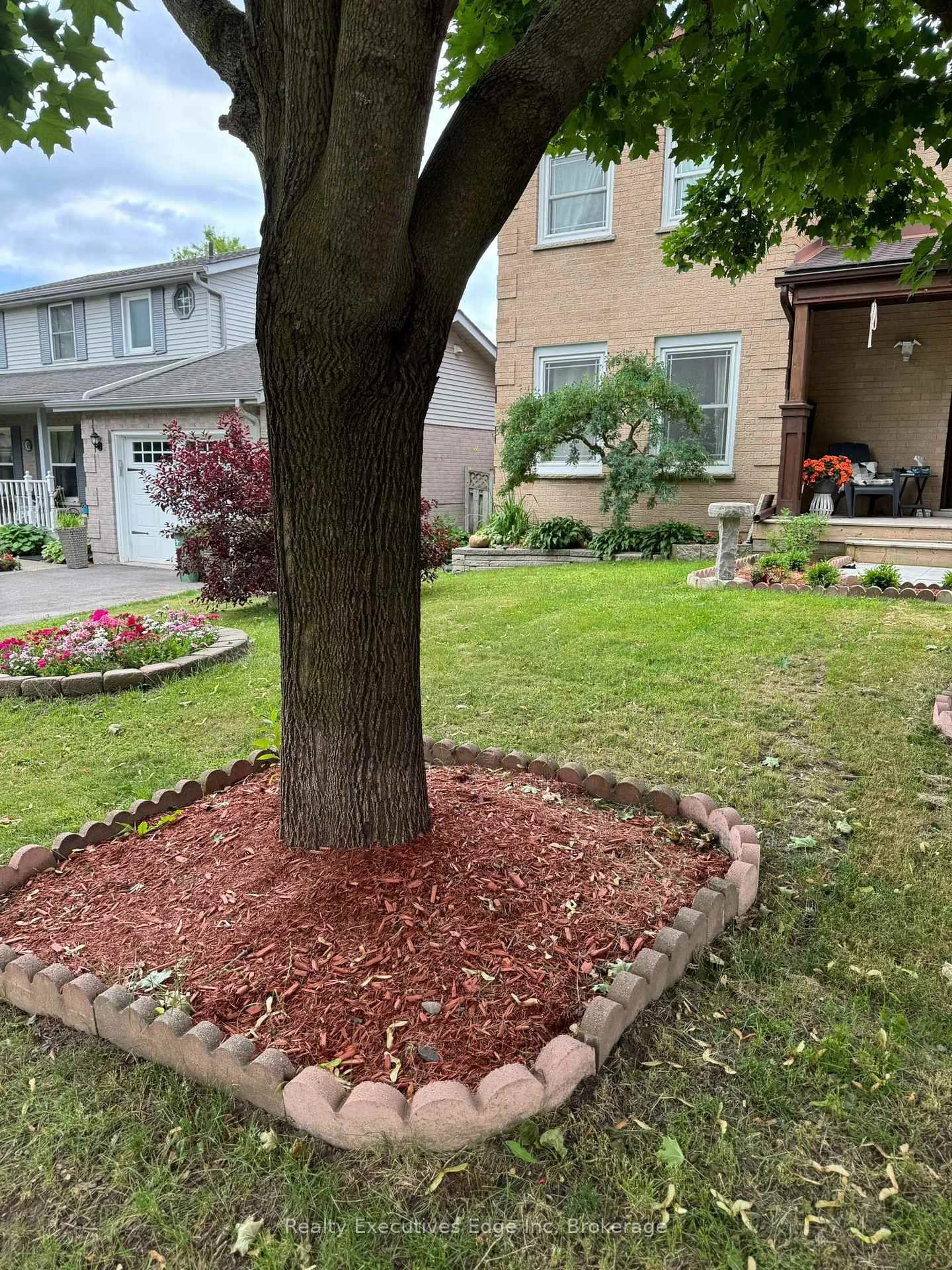 Unknown for 23 Sagewood Pl, Guelph Ontario N1G 3M8