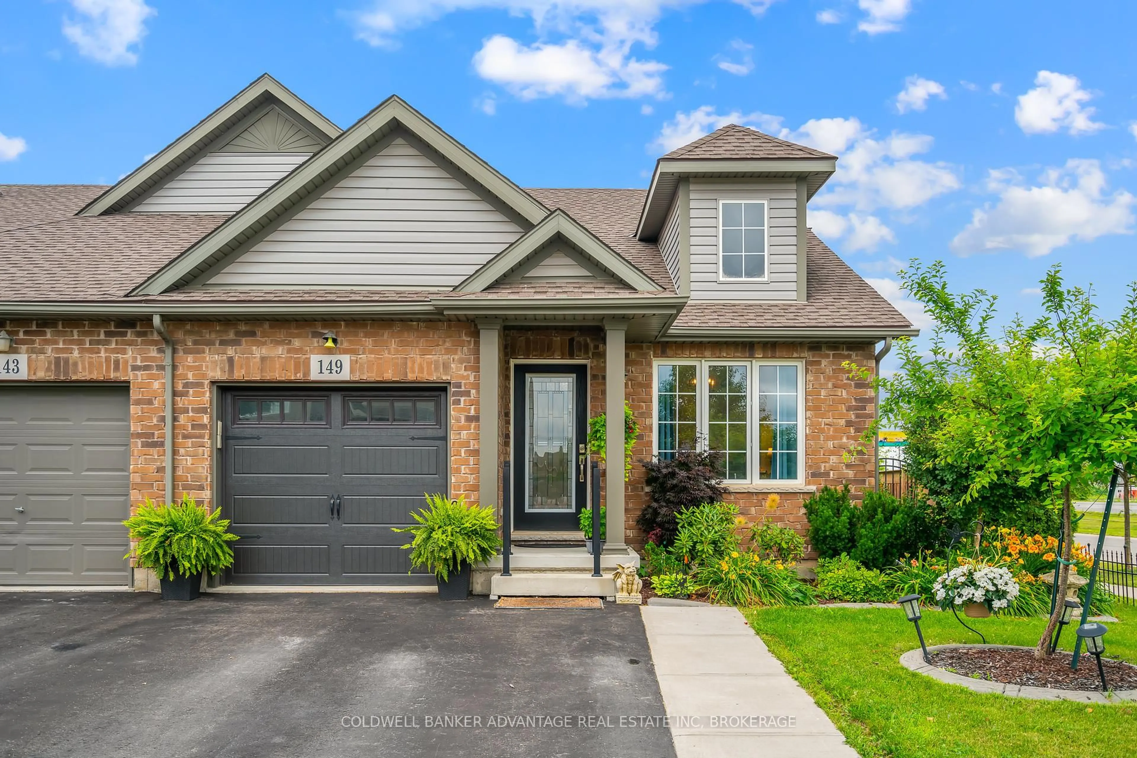 Home with brick exterior material, street for 149 Roselawn Cres, Welland Ontario L3C 0C5