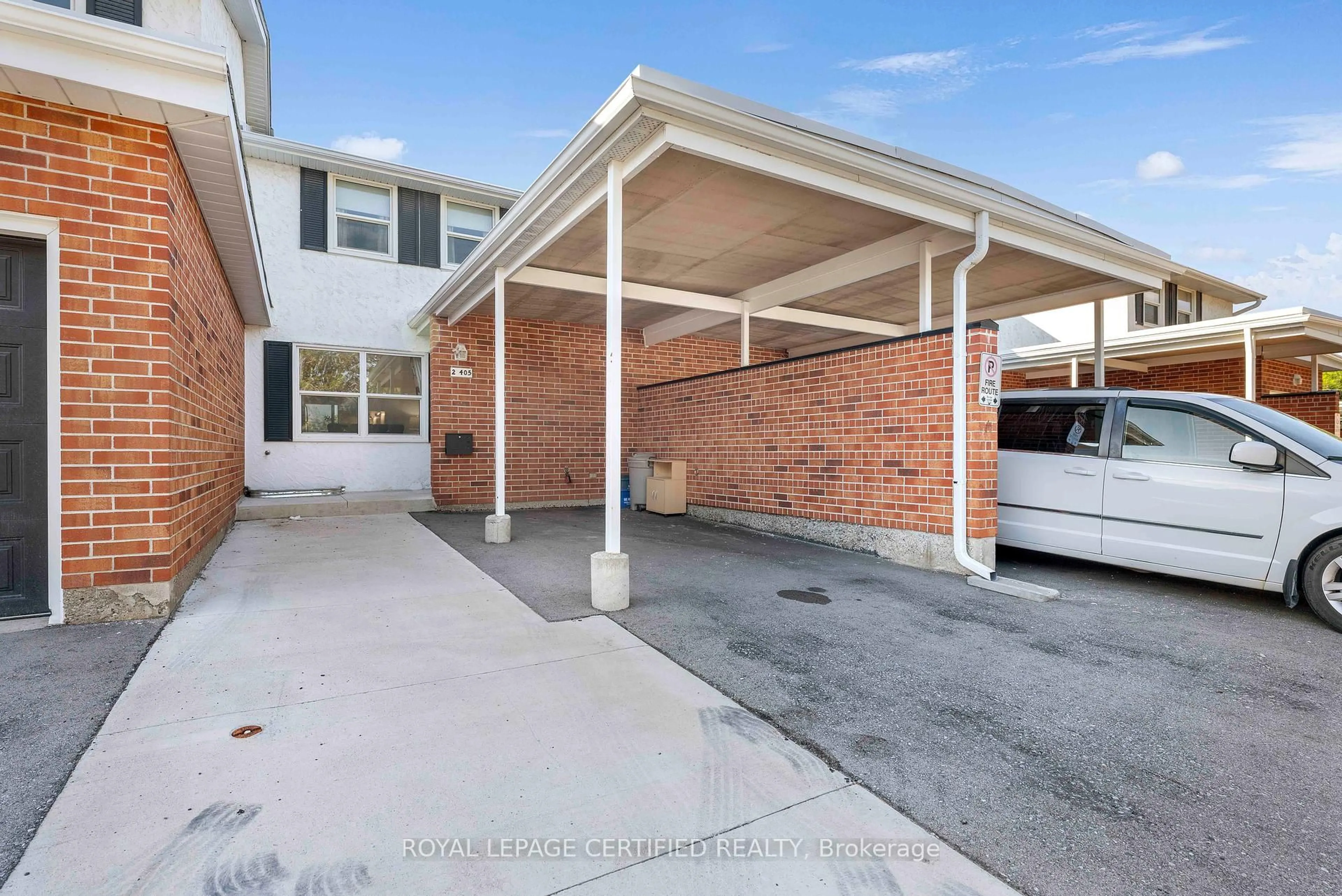 Indoor garage for 405 Keats Way #2, Waterloo Ontario N2L 5S7