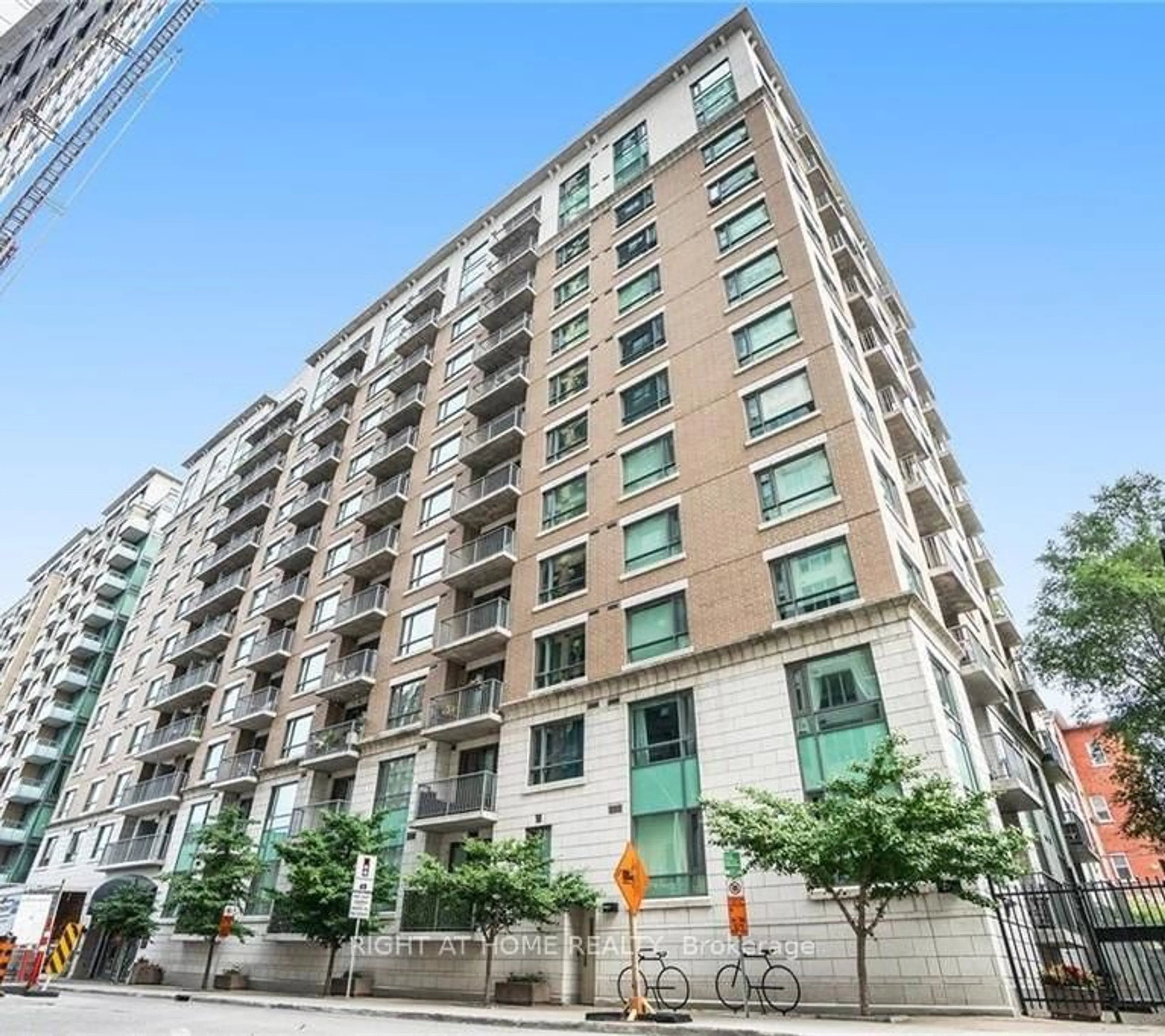 Unknown for 200 Besserer St #308, Ottawa Ontario K1N 0A7