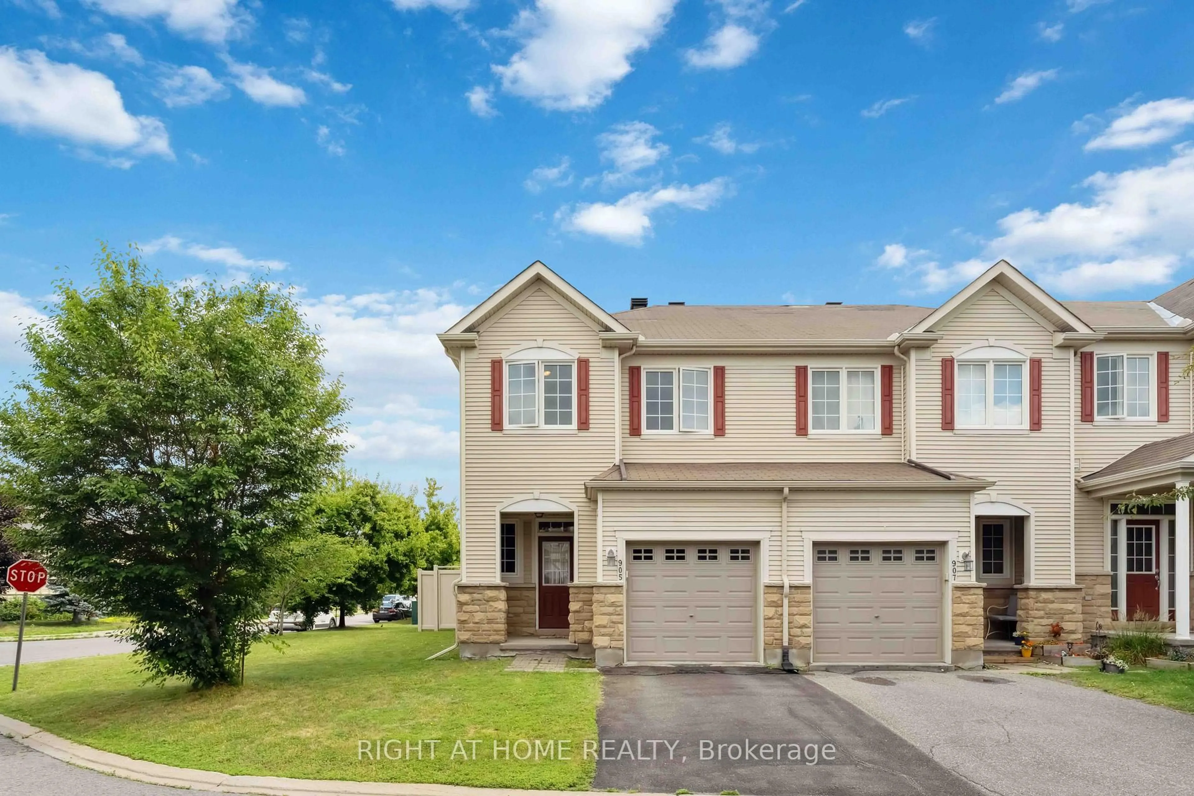 A pic from outside/outdoor area/front of a property/back of a property/a pic from drone, street for 905 Caldermill Private, Ottawa Ontario K2J 0Z8