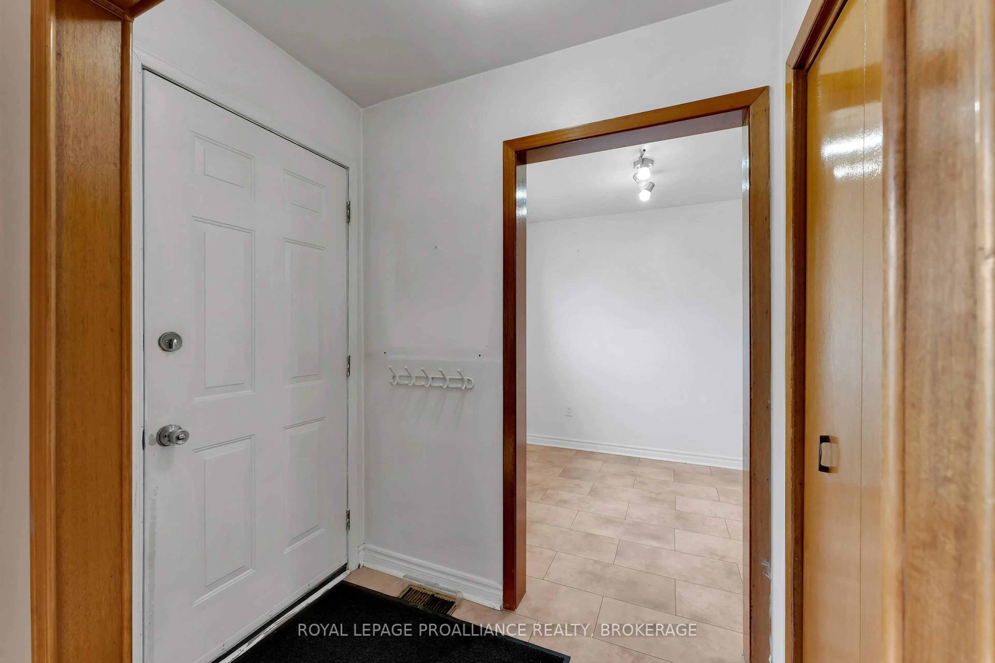 Unknown for 190 Conacher Dr, Kingston Ontario K7K 2X2